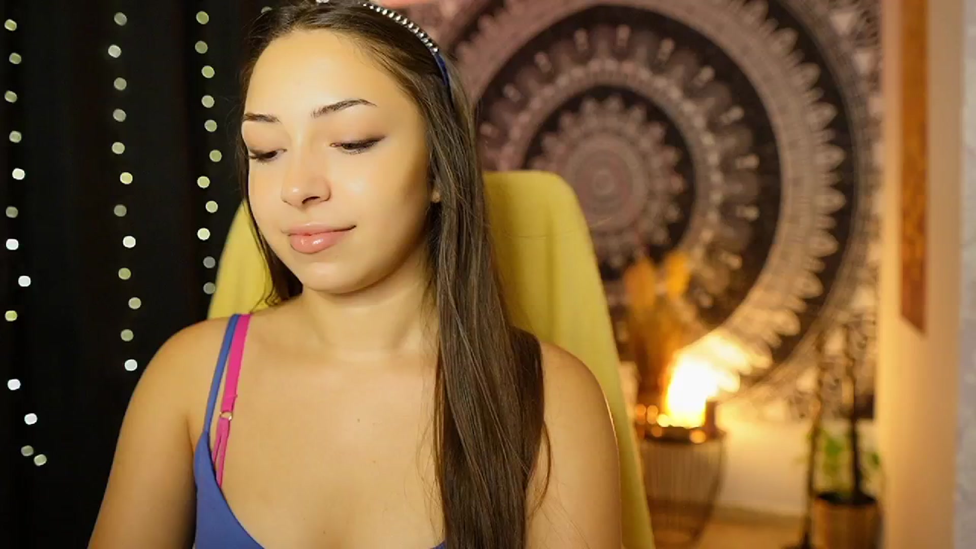 Gallery image thumbnail from Briar__Rose's myfreecams stream on, 08/30/2024, 14:43 image 16 of 20