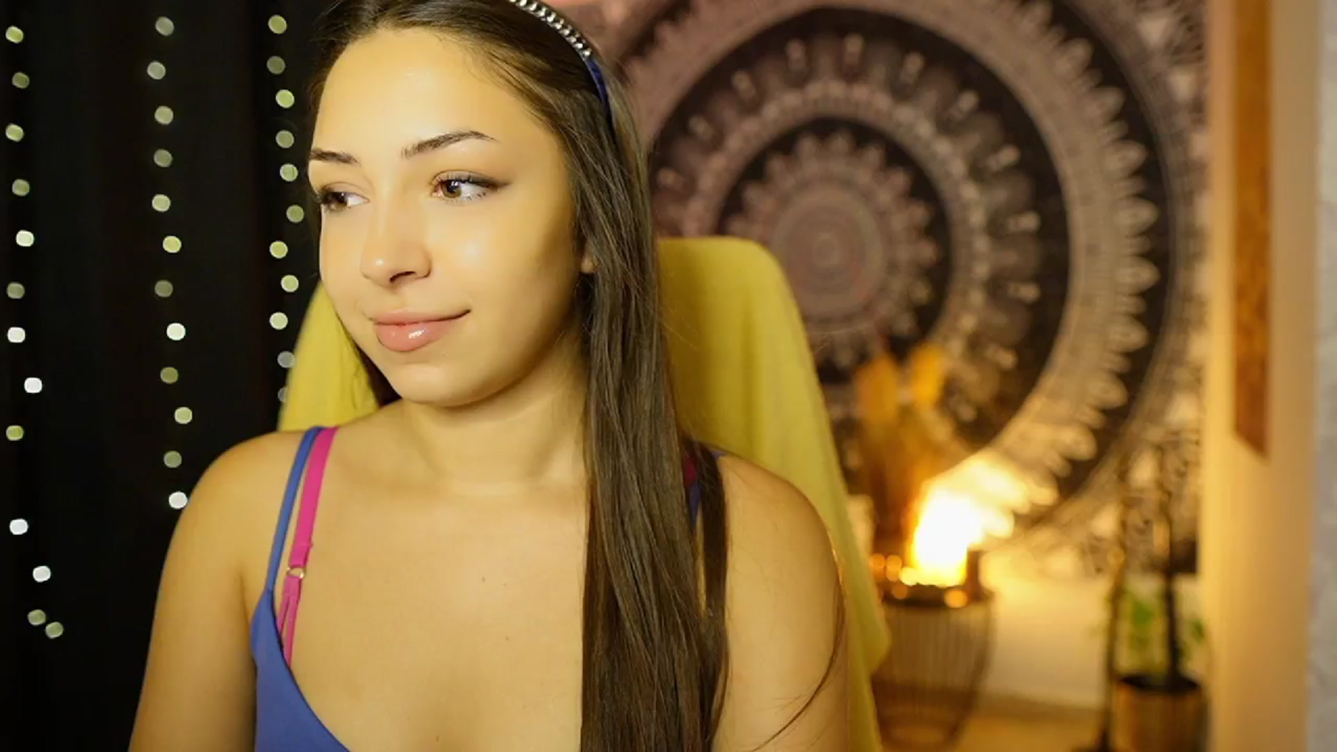 Gallery image thumbnail from Briar__Rose's myfreecams stream on, 08/30/2024, 14:43 image 14 of 20