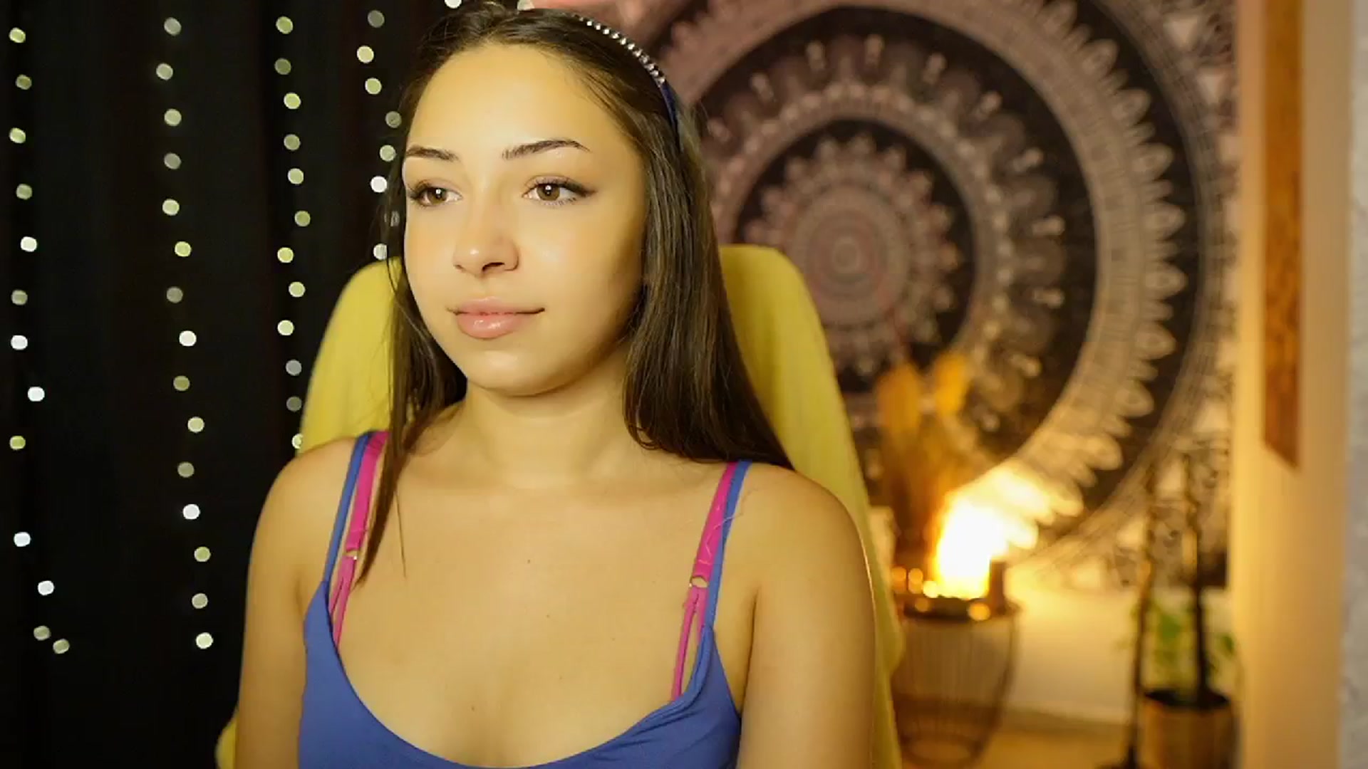 Gallery image thumbnail from Briar__Rose's myfreecams stream on, 08/30/2024, 14:43 image 4 of 20