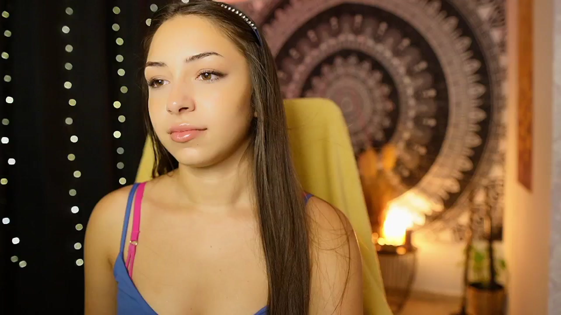 Gallery image thumbnail from Briar__Rose's myfreecams stream on, 08/30/2024, 16:13 image 14 of 20