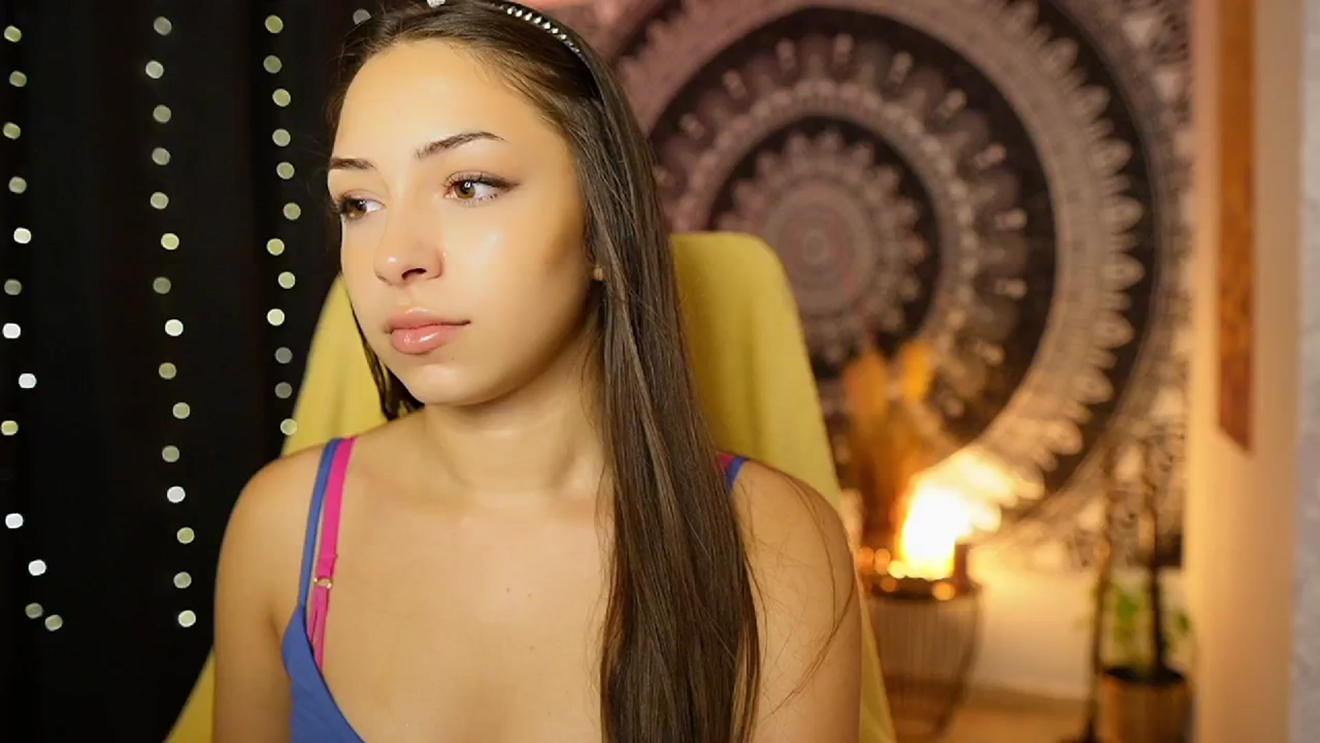 Gallery image thumbnail from Briar__Rose's myfreecams stream on, 08/30/2024, 16:25 image 10 of 20