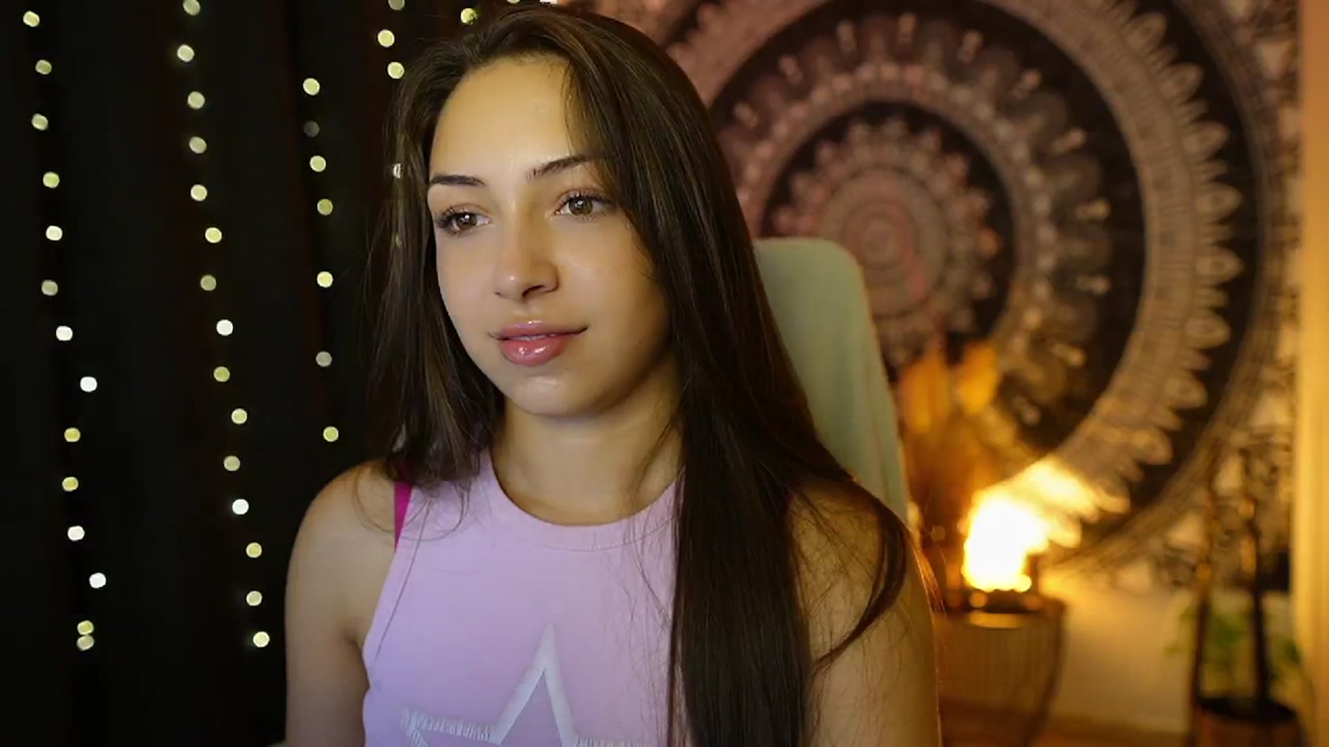 Gallery image thumbnail from Briar__Rose's myfreecams stream on, 09/12/2024, 18:16 image 17 of 20