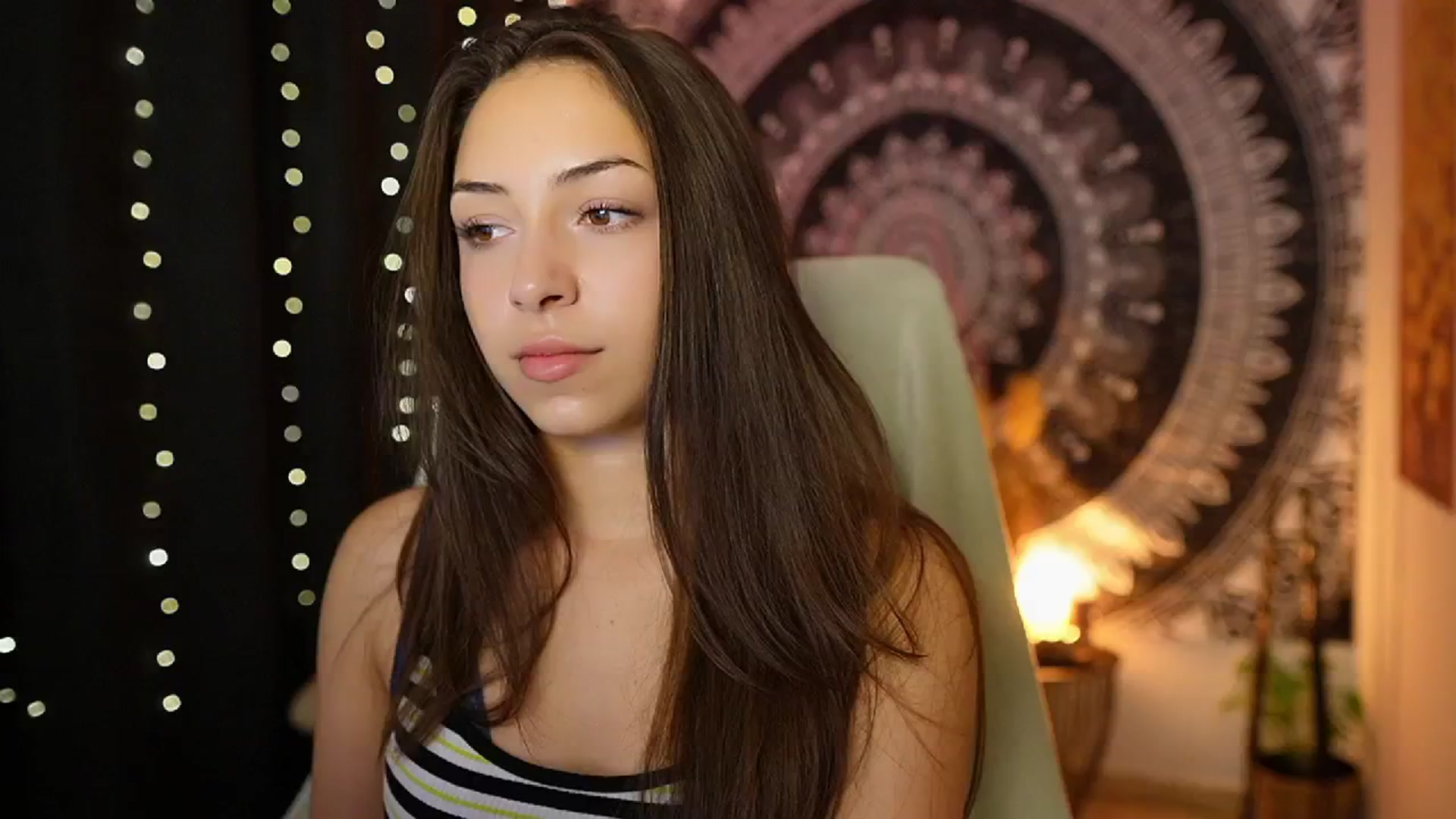 Gallery image thumbnail from Briar__Rose's myfreecams stream on, 09/13/2024, 18:16 image 16 of 20