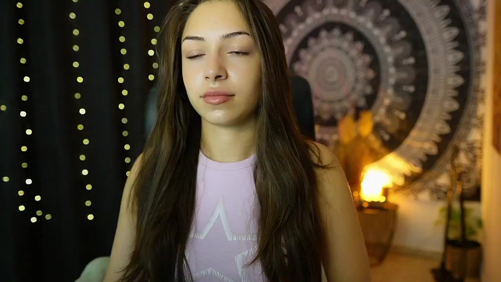 Gallery image thumbnail from Briar__Rose's myfreecams stream on, 09/24/2024, 17:36 image 8 of 20
