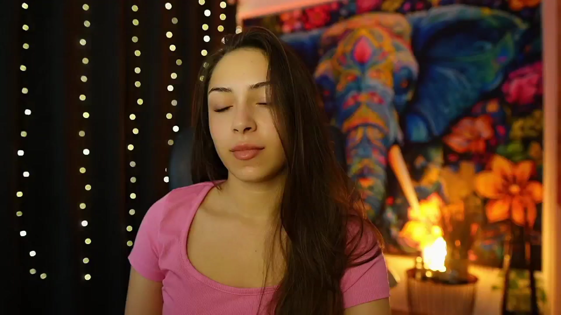 Gallery image thumbnail from Briar__Rose's myfreecams stream on, 10/16/2024, 18:04 image 5 of 20