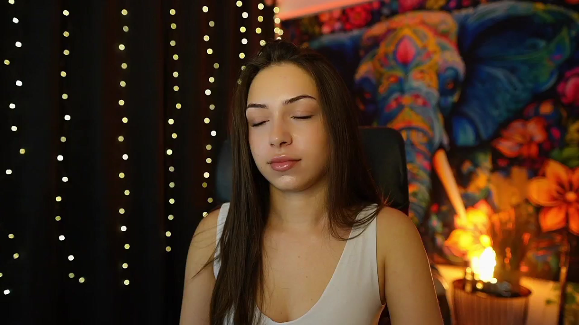 Gallery image thumbnail from Briar__Rose's myfreecams stream on, 10/20/2024, 17:40 image 13 of 20