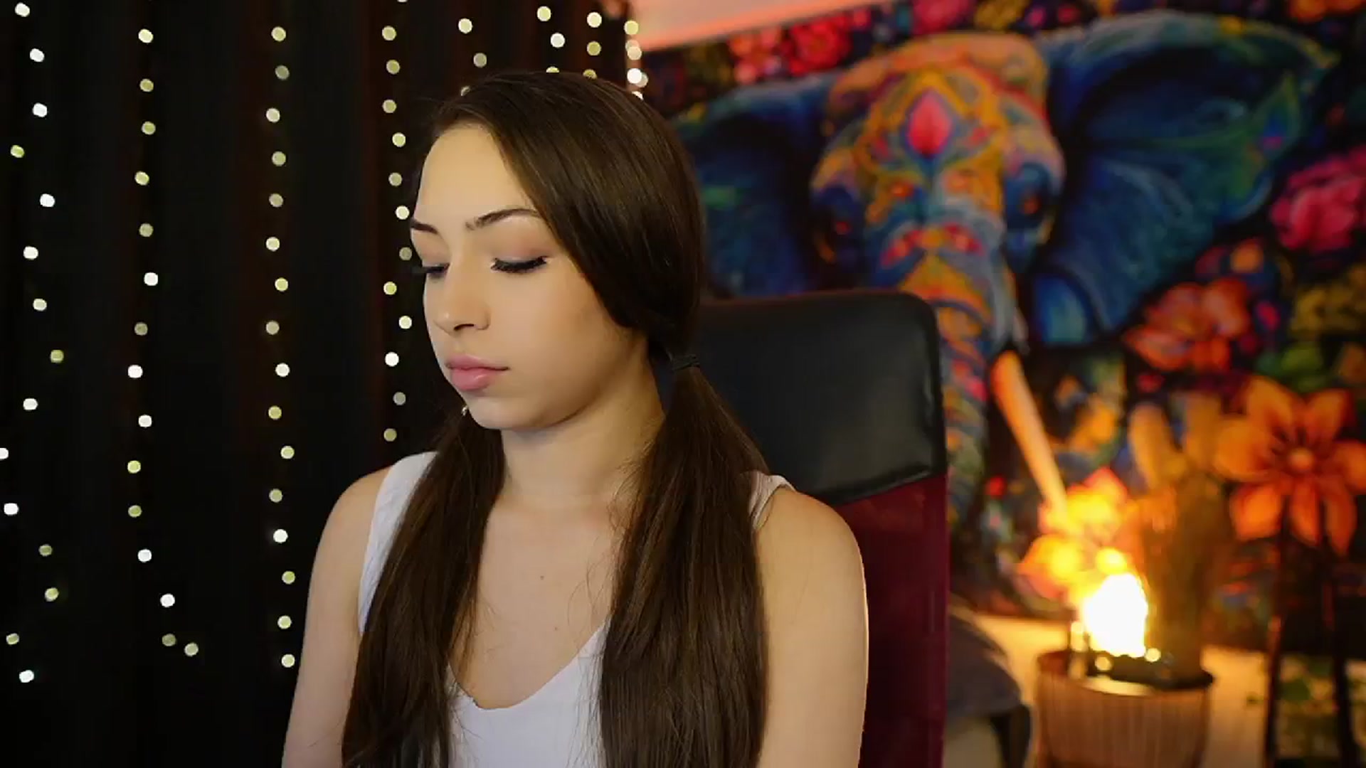 Gallery image thumbnail from Briar__Rose's myfreecams stream on, 11/29/2024, 19:00 image 4 of 20