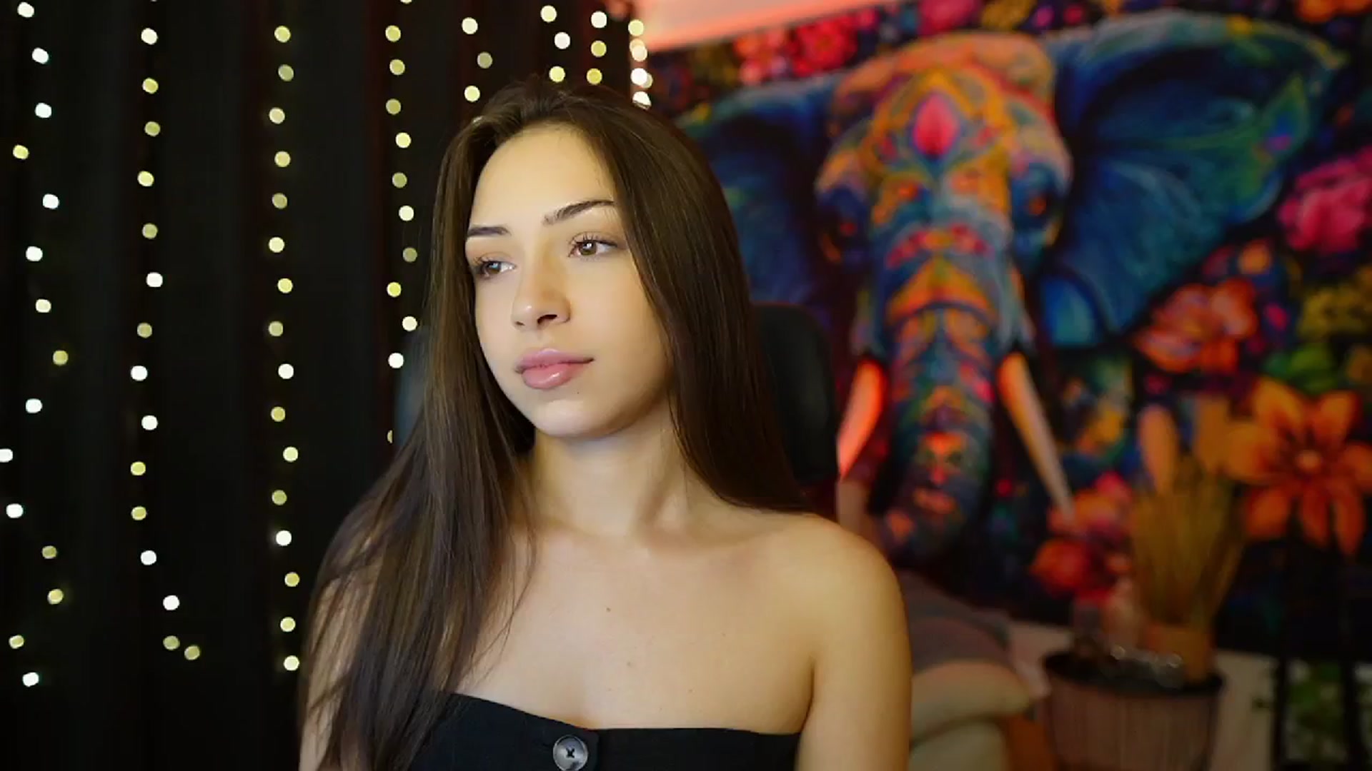 Gallery image thumbnail from Briar__Rose's myfreecams stream on, 11/30/2024, 17:44 image 17 of 20