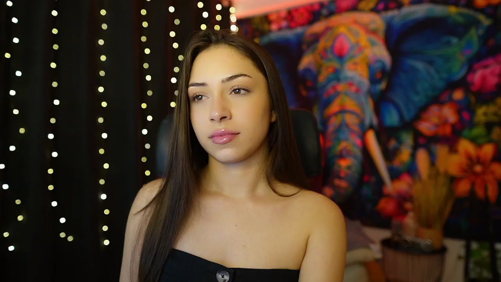 Gallery image thumbnail from Briar__Rose's myfreecams stream on, 11/30/2024, 21:15 image 6 of 20