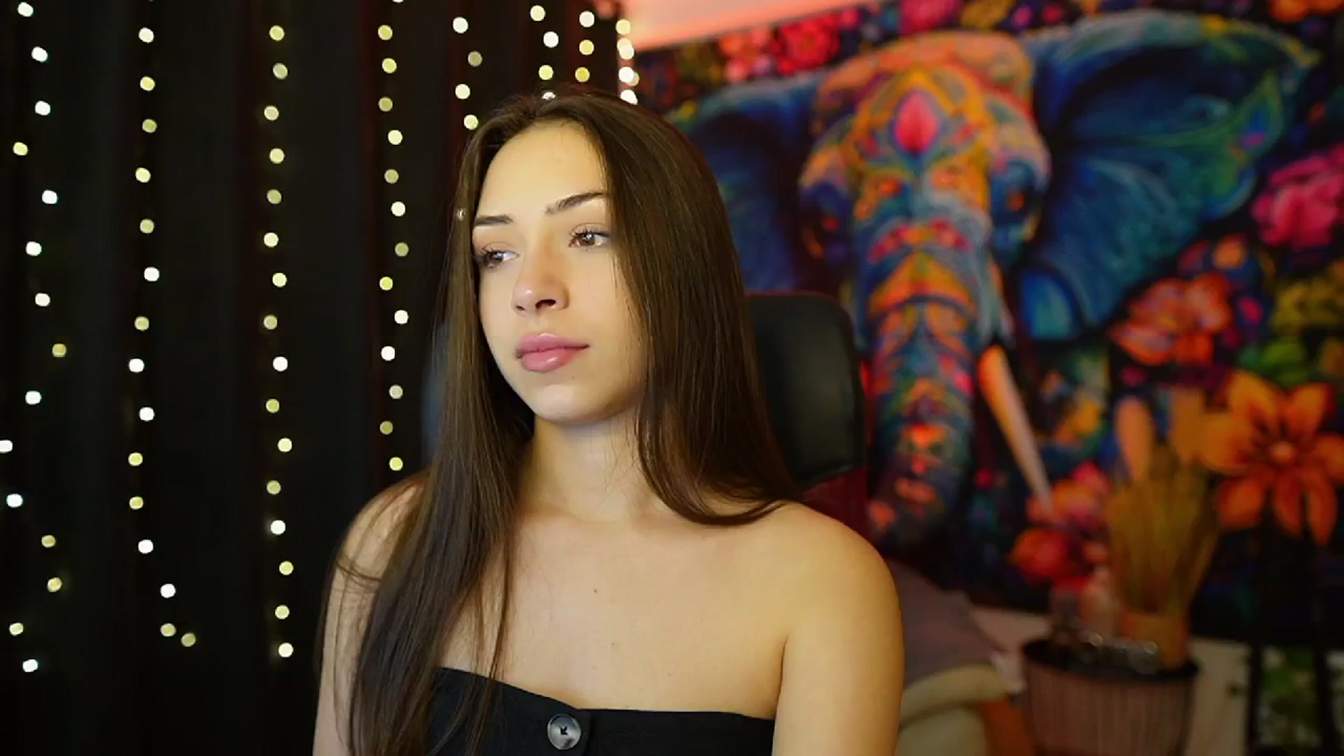 Gallery image thumbnail from Briar__Rose's myfreecams stream on, 11/30/2024, 21:15 image 1 of 20