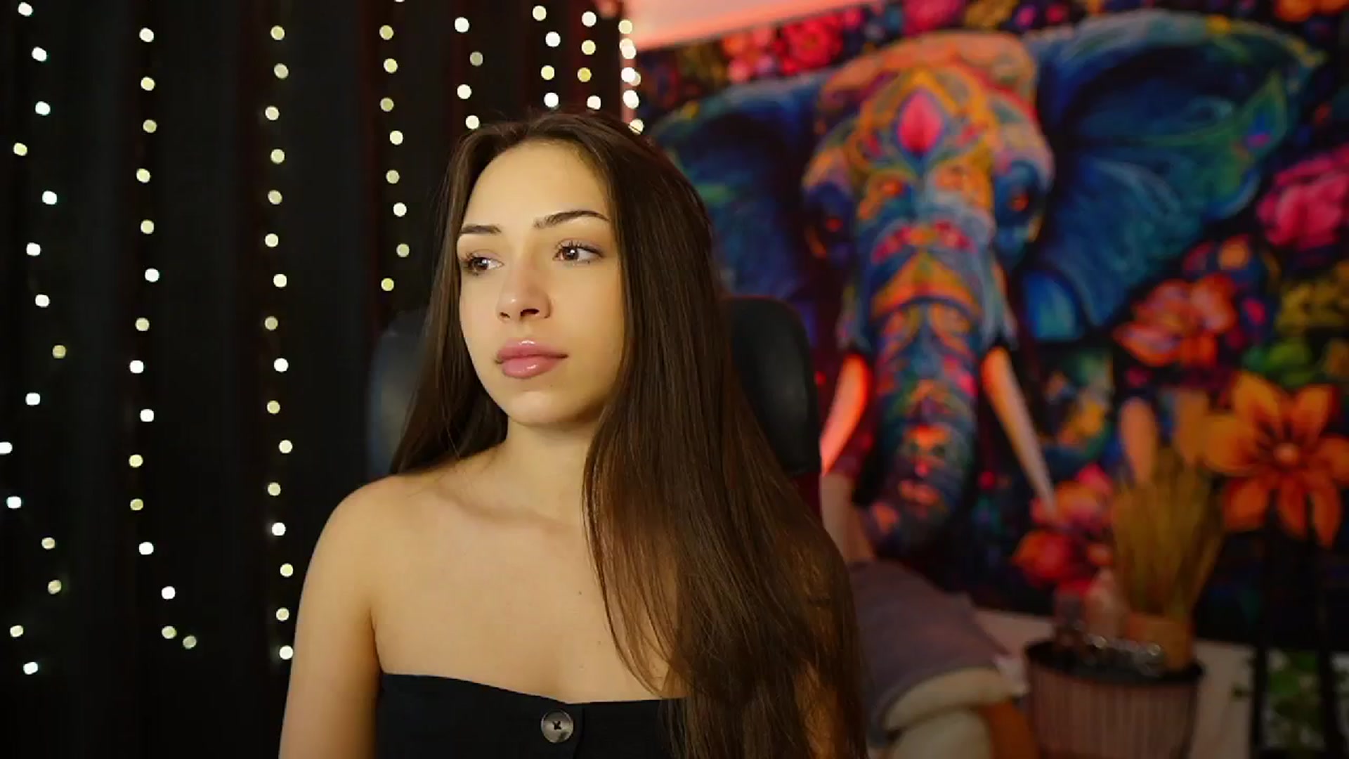 Gallery image thumbnail from Briar__Rose's myfreecams stream on, 11/30/2024, 21:15 image 17 of 20