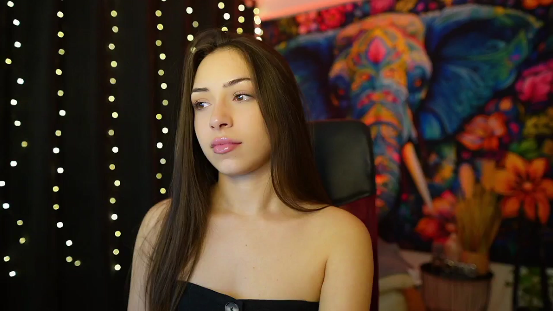 Gallery image thumbnail from Briar__Rose's myfreecams stream on, 11/30/2024, 21:15 image 2 of 20