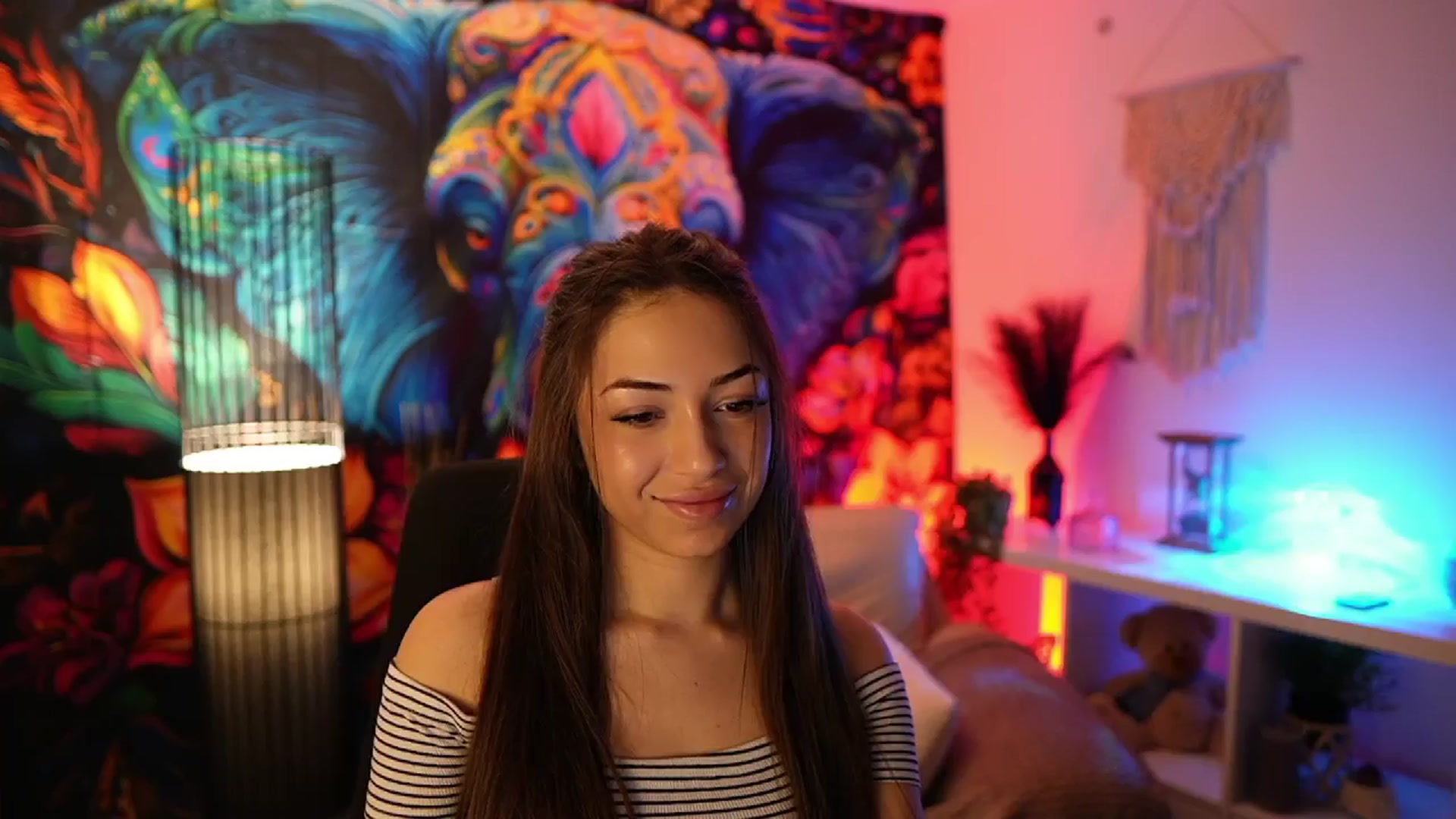 Gallery image thumbnail from Briar__Rose's myfreecams stream on, 01/20/2025, 16:59 image 3 of 20