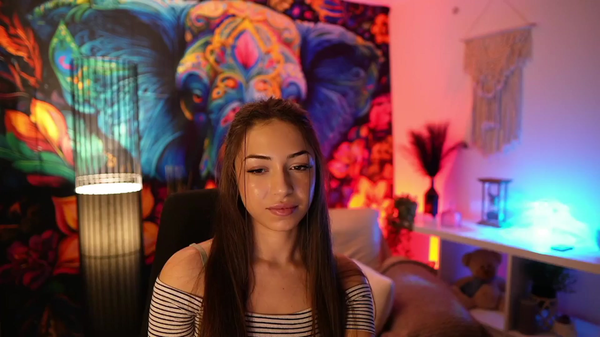 Gallery image thumbnail from Briar__Rose's myfreecams stream on, 01/20/2025, 19:02 image 6 of 20
