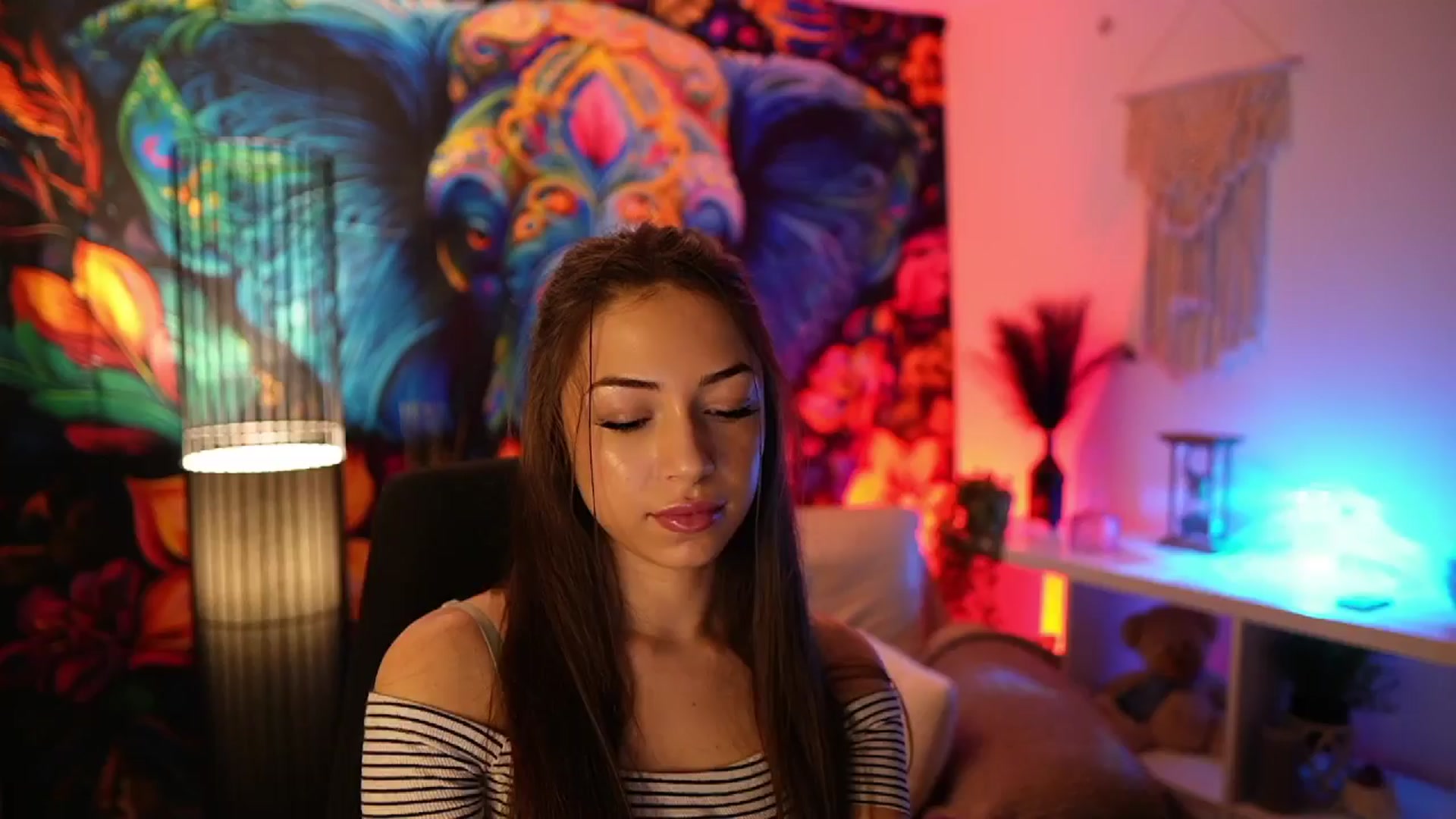 Gallery image thumbnail from Briar__Rose's myfreecams stream on, 01/20/2025, 19:02 image 10 of 20