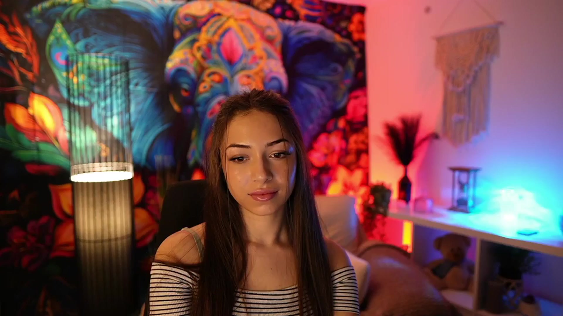 Gallery image thumbnail from Briar__Rose's myfreecams stream on, 01/20/2025, 19:02 image 17 of 20