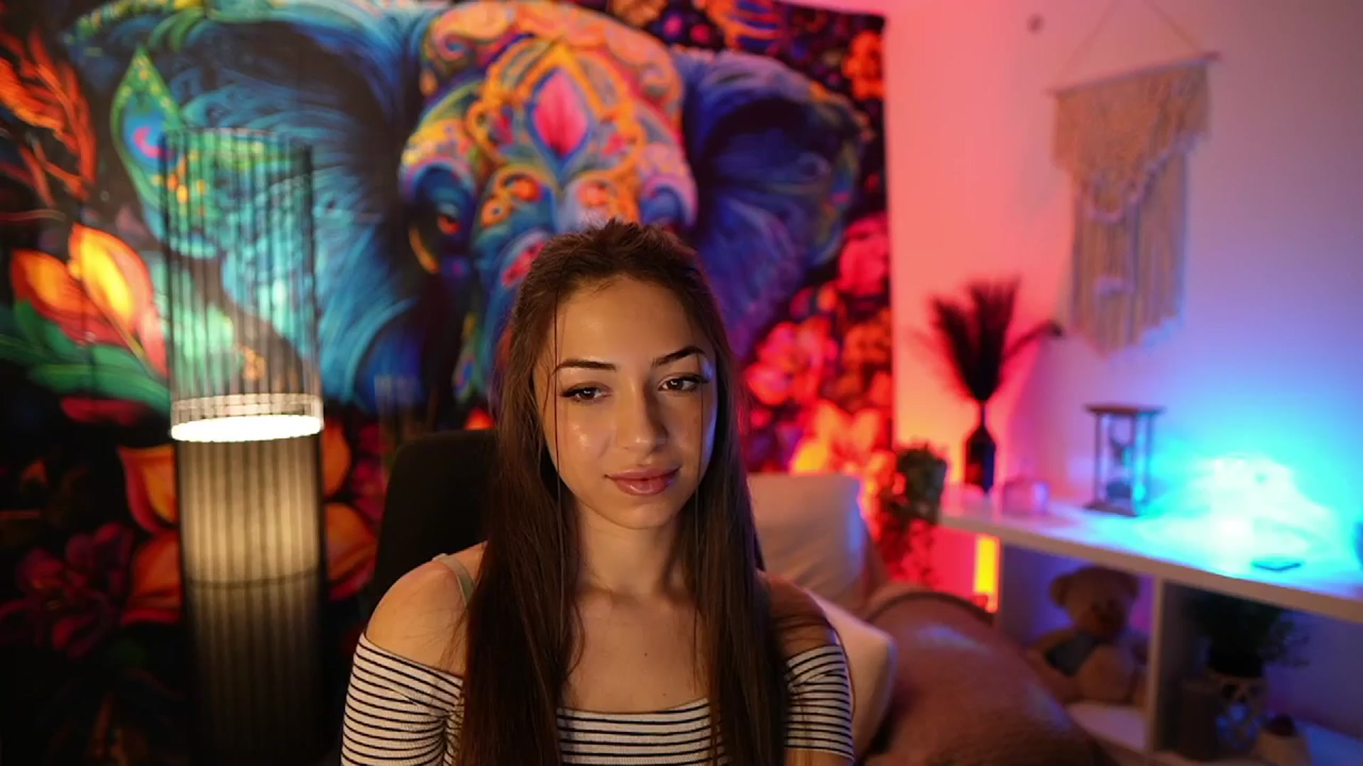 Gallery image thumbnail from Briar__Rose's myfreecams stream on, 01/20/2025, 19:02 image 7 of 20