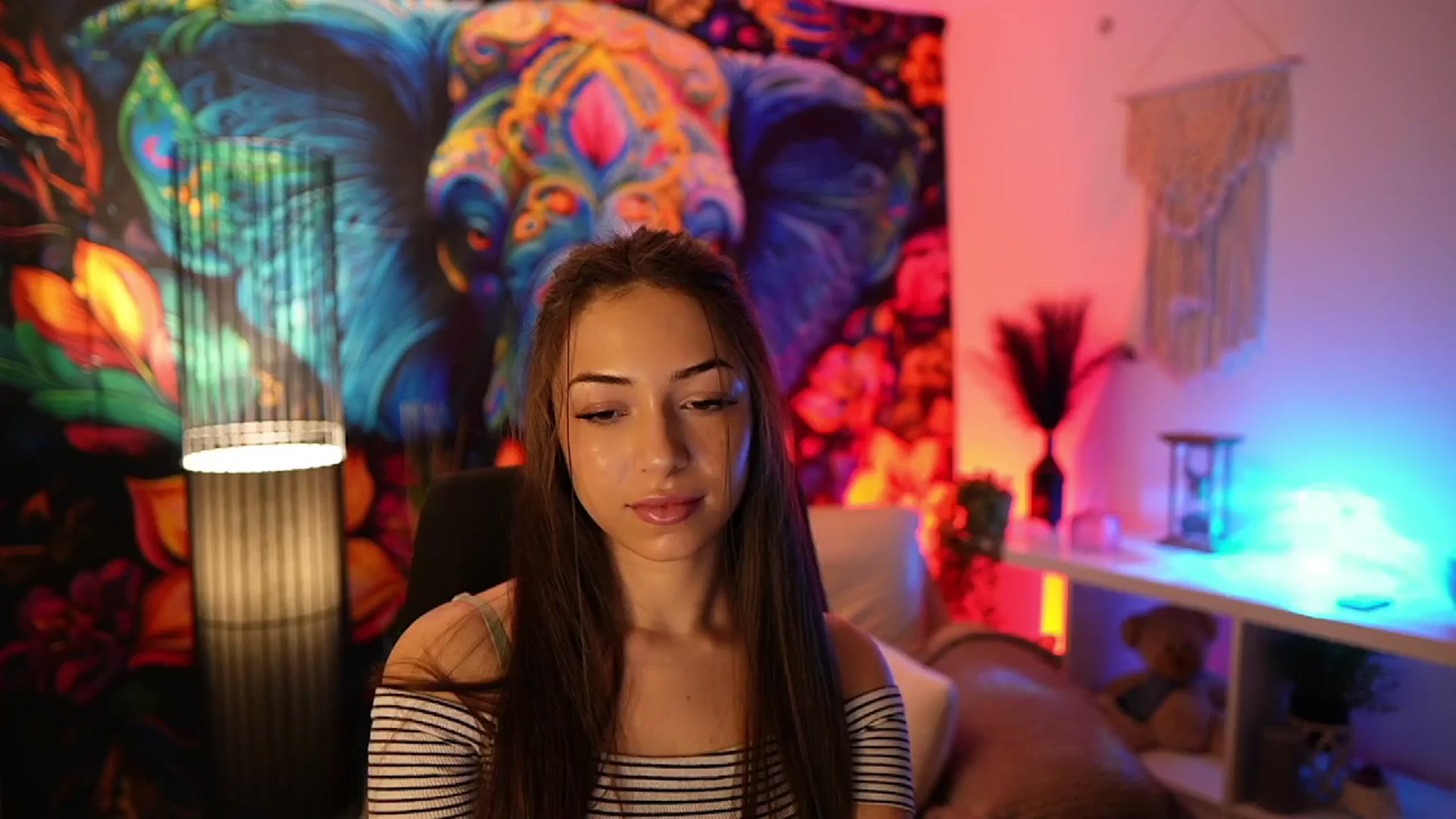 Gallery image thumbnail from Briar__Rose's myfreecams stream on, 01/20/2025, 19:02 image 15 of 20