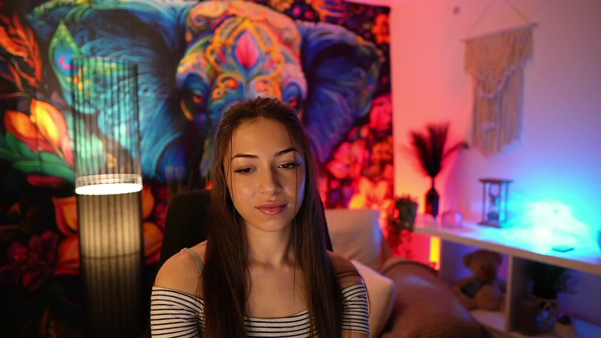 Gallery image thumbnail from Briar__Rose's myfreecams stream on, 01/20/2025, 19:02 image 8 of 20