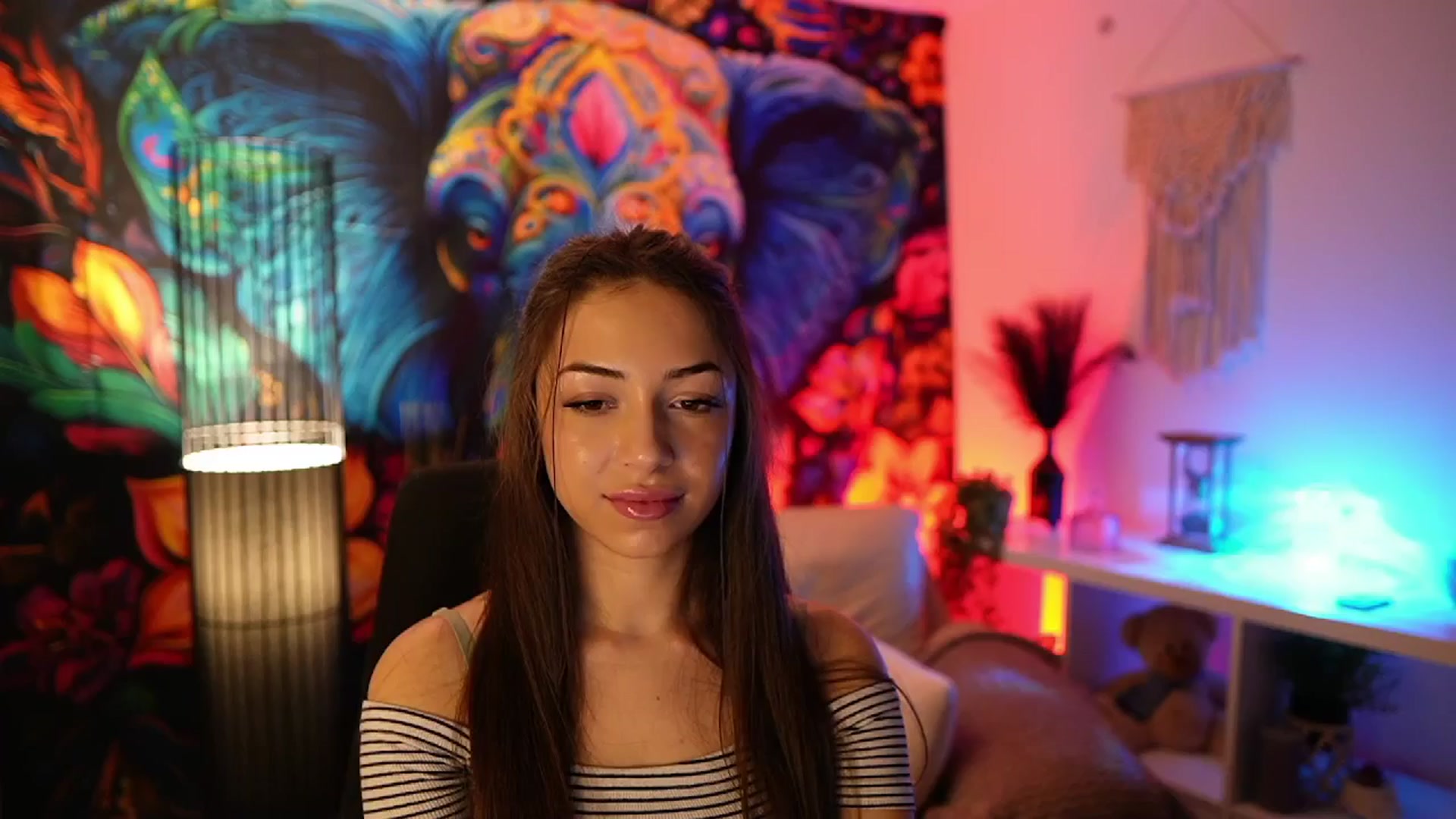 Gallery image thumbnail from Briar__Rose's myfreecams stream on, 01/20/2025, 19:02 image 12 of 20