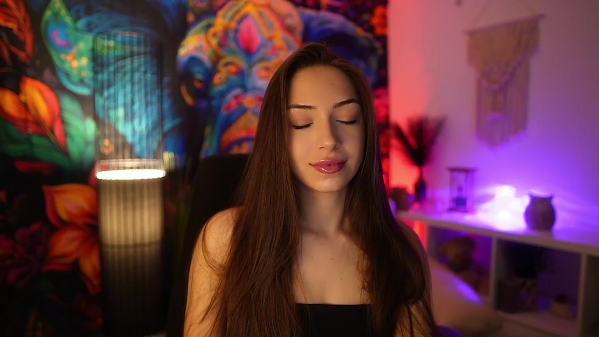 Gallery image thumbnail from Briar__Rose's myfreecams stream on, 02/17/2025, 15:33 image 15 of 20