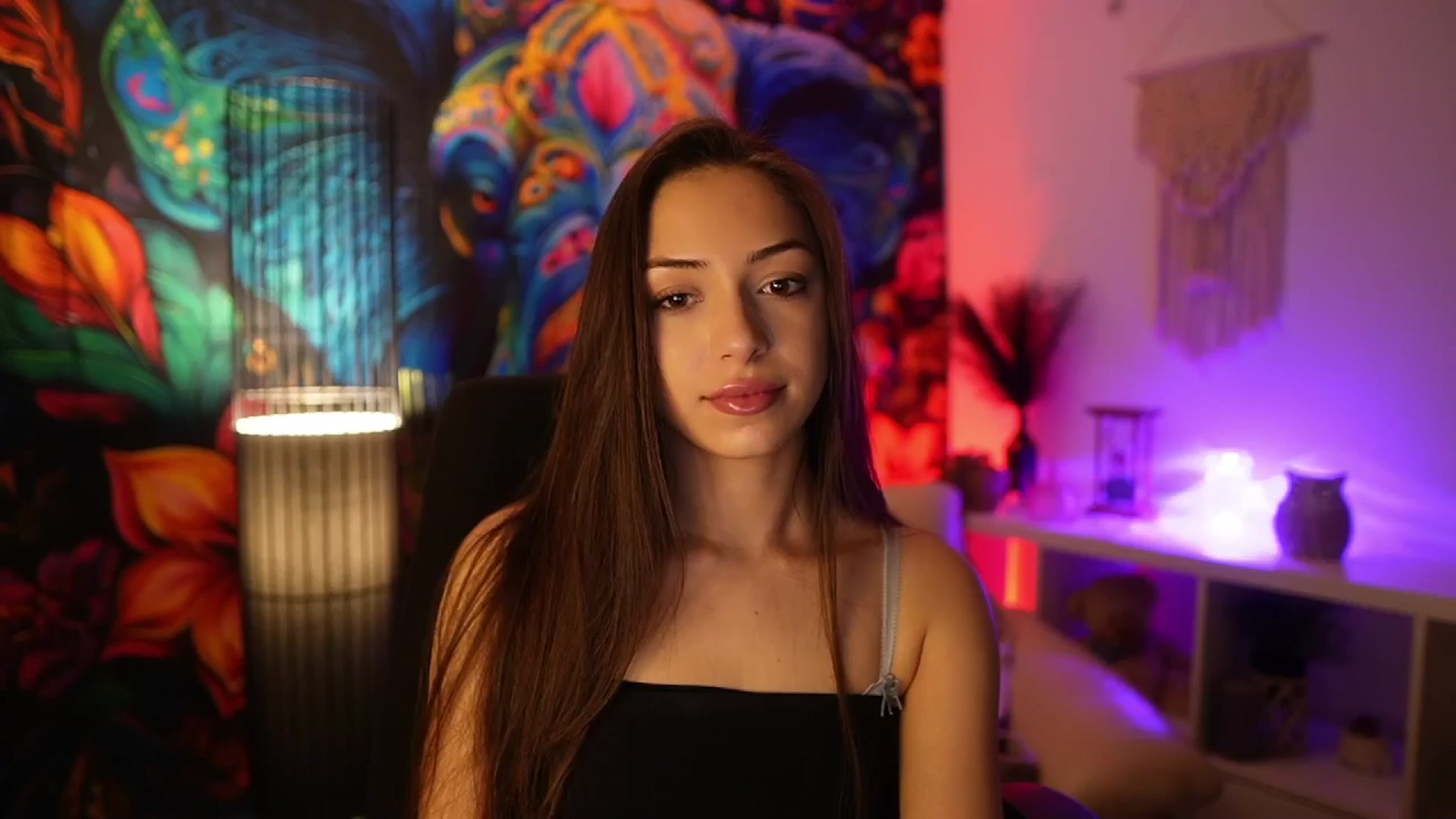 Gallery image thumbnail from Briar__Rose's myfreecams stream on, 02/17/2025, 18:00 image 13 of 20
