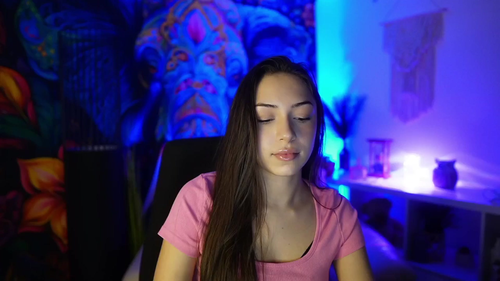 Gallery image thumbnail from Briar__Rose's myfreecams stream on, 03/02/2025, 17:50 image 4 of 20
