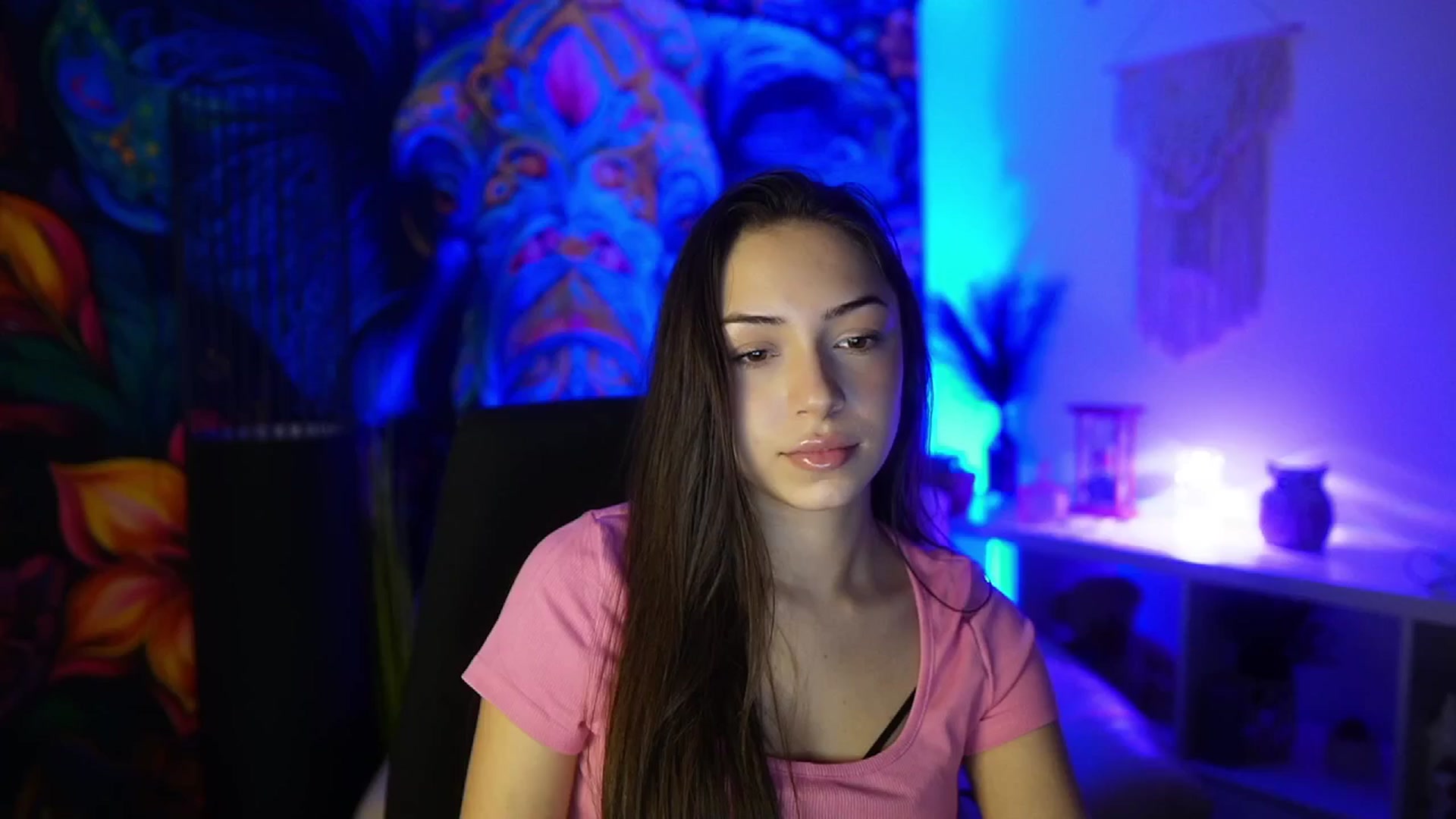 Gallery image thumbnail from Briar__Rose's myfreecams stream on, 03/02/2025, 17:50 image 15 of 20