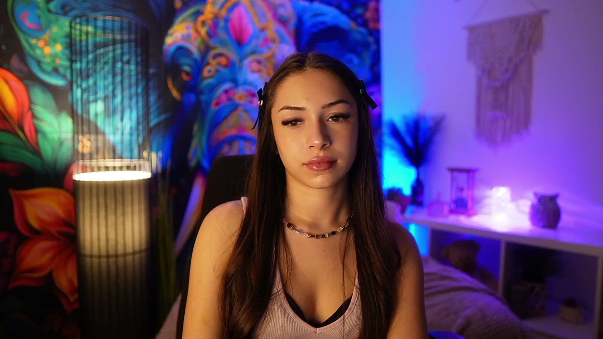 Gallery image thumbnail from Briar__Rose's myfreecams stream on, 03/06/2025, 18:56 image 19 of 20