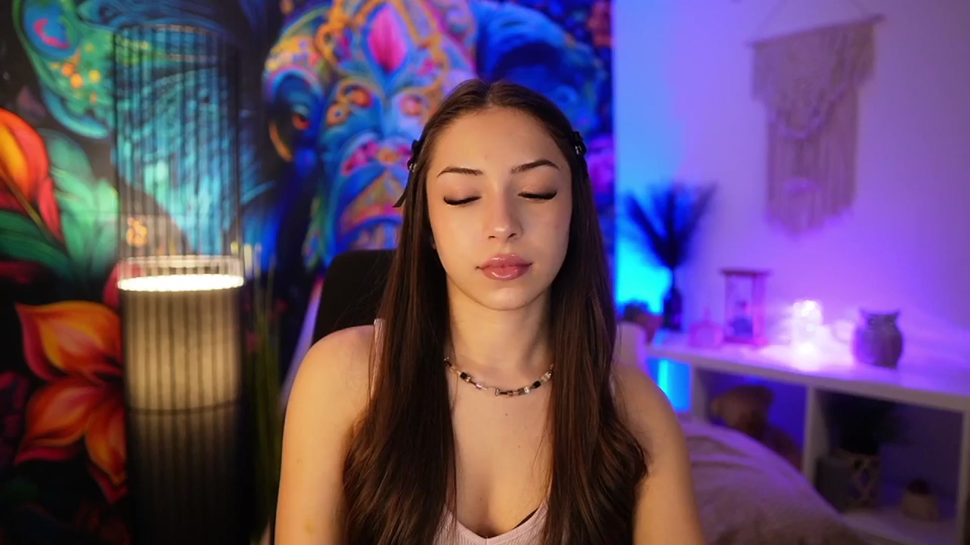Gallery image thumbnail from Briar__Rose's myfreecams stream on, 03/06/2025, 18:56 image 1 of 20