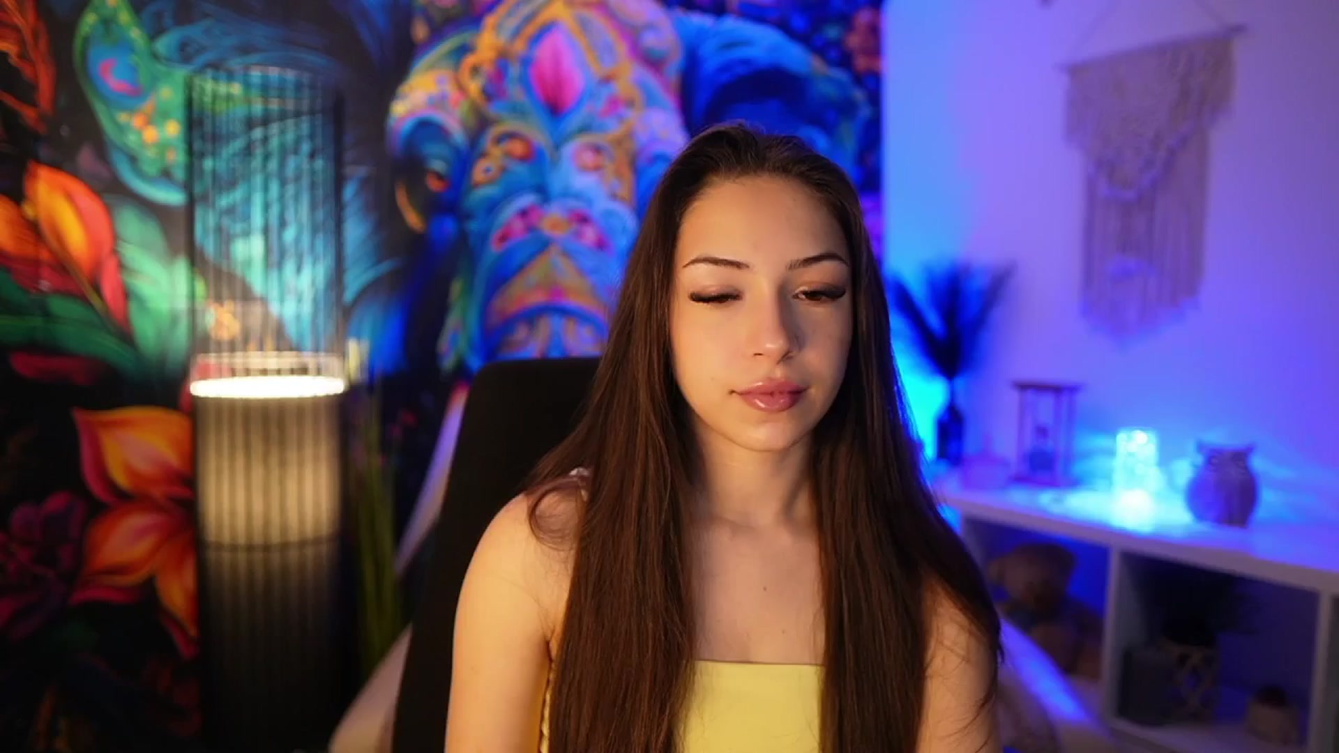 Gallery image thumbnail from Briar__Rose's myfreecams stream on, 03/10/2025, 17:57 image 1 of 20