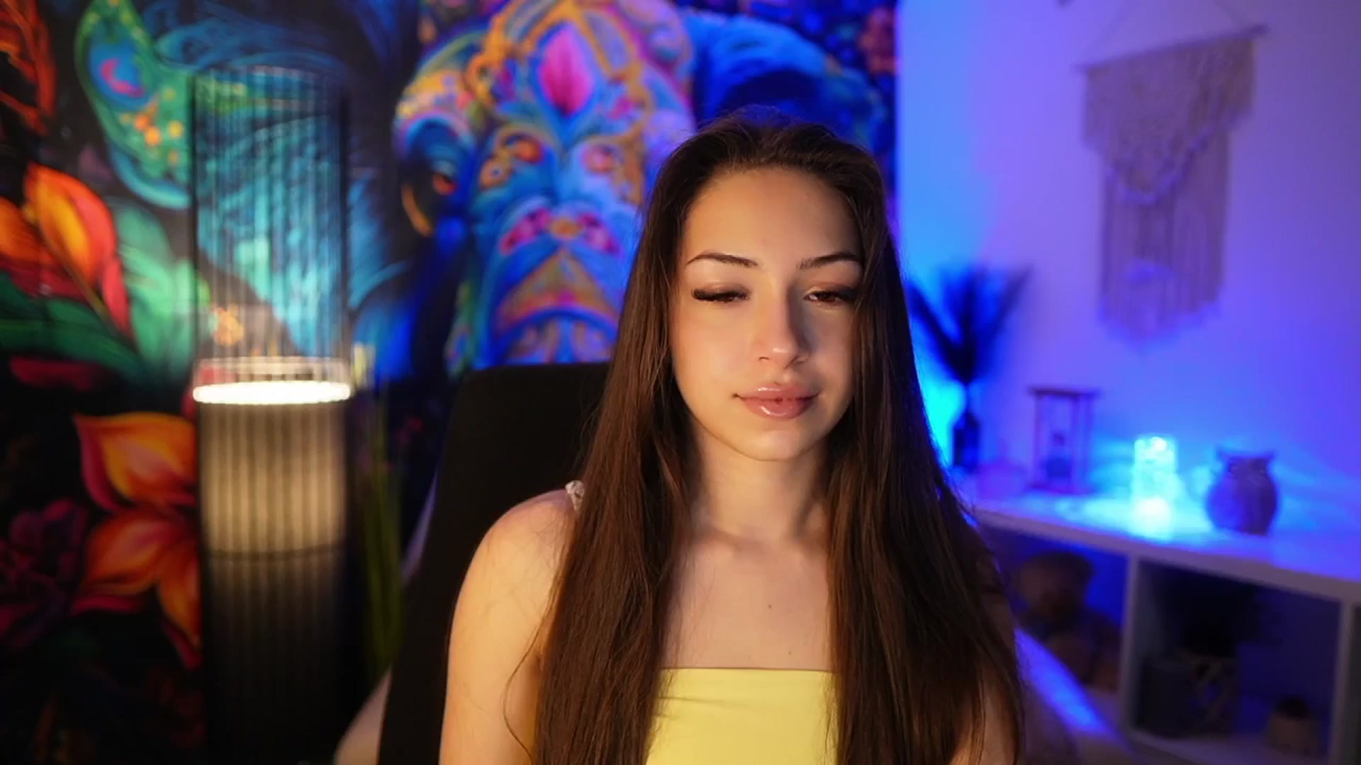 Gallery image thumbnail from Briar__Rose's myfreecams stream on, 03/10/2025, 17:57 image 4 of 20