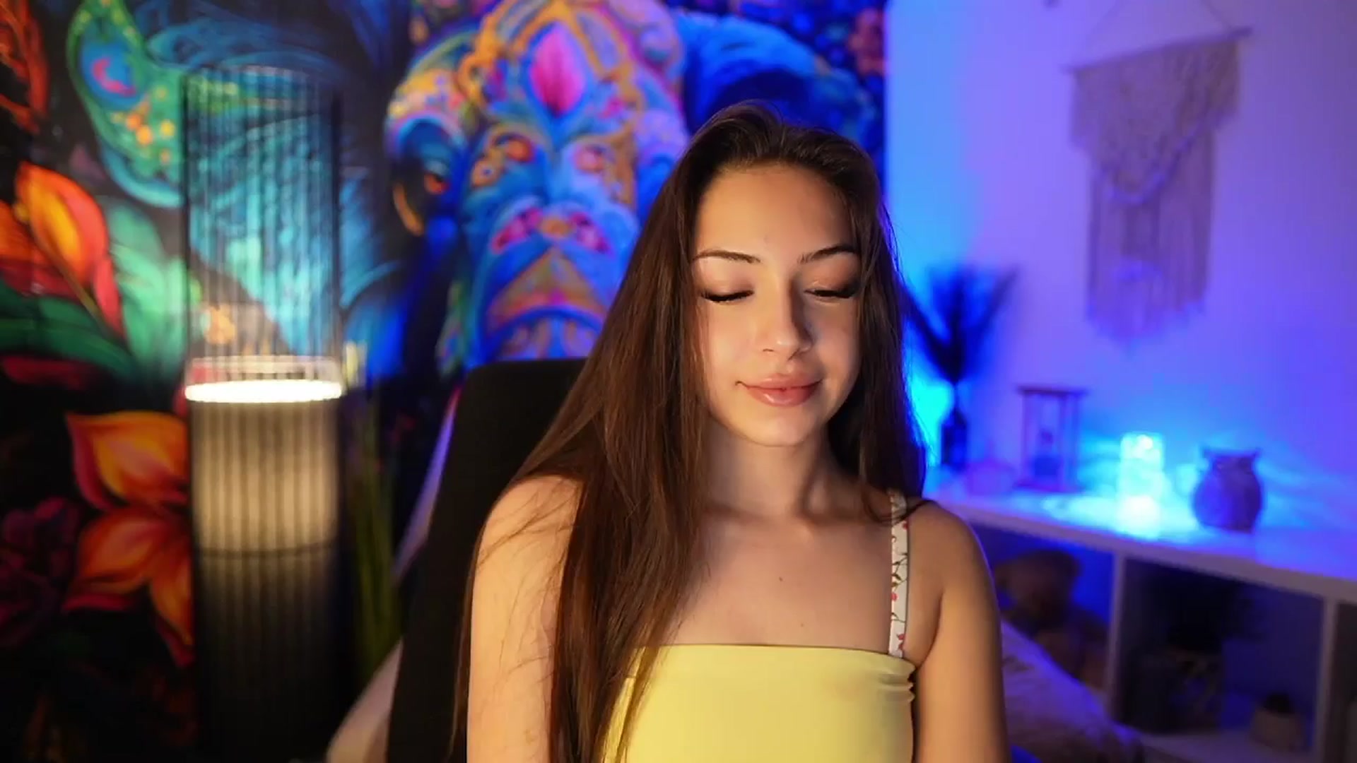 Gallery image thumbnail from Briar__Rose's myfreecams stream on, 03/10/2025, 17:57 image 16 of 20