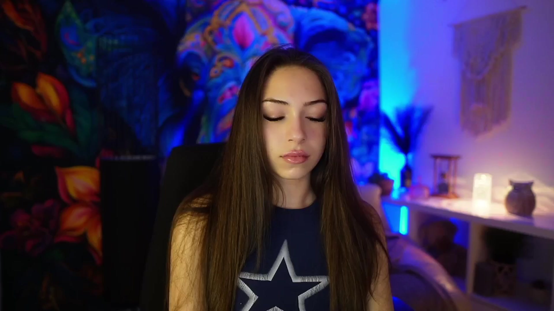 Gallery image thumbnail from Briar__Rose's myfreecams stream on, 03/11/2025, 14:27 image 10 of 20