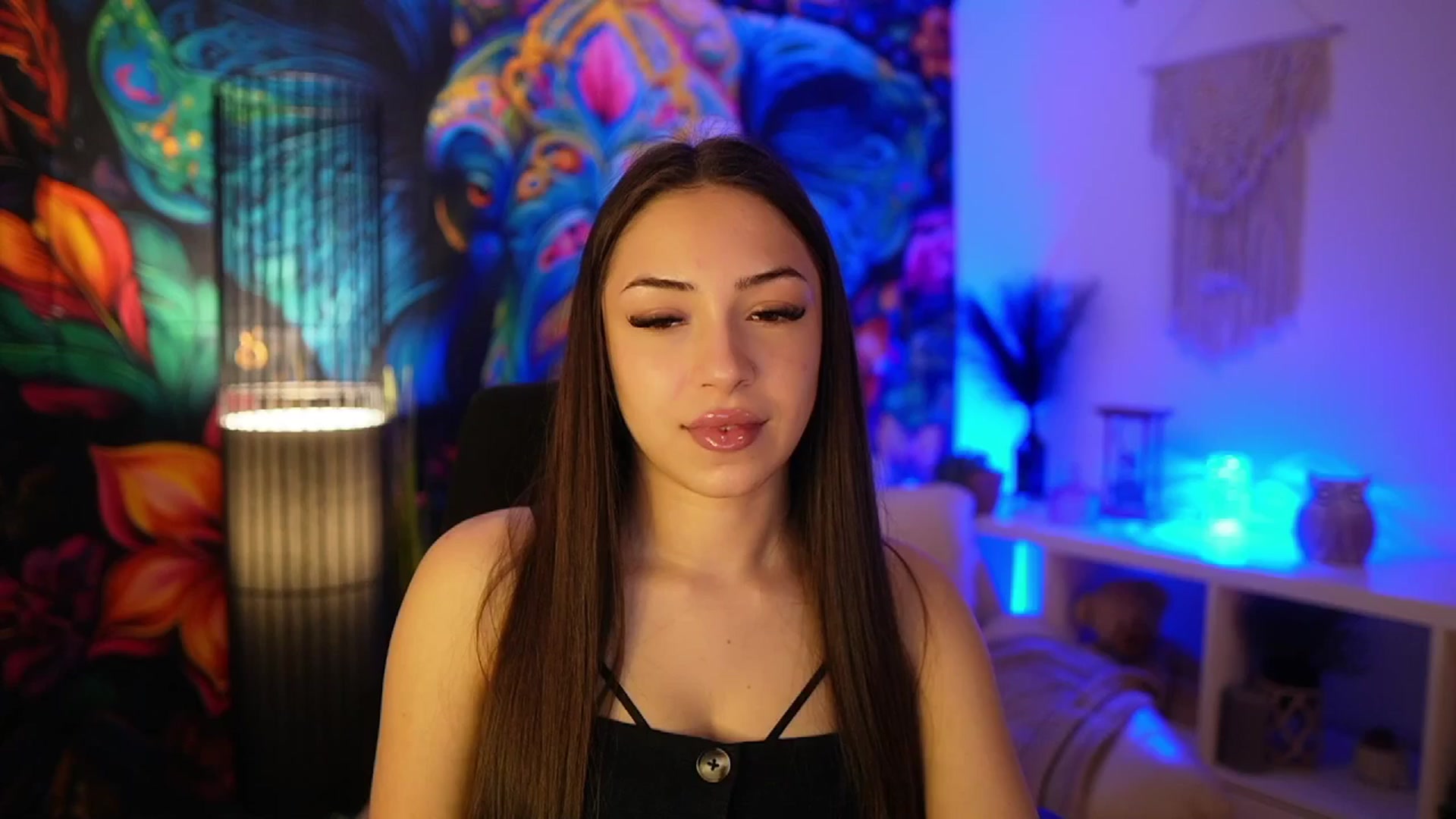 Gallery image thumbnail from Briar__Rose's myfreecams stream on, 03/13/2025, 15:57 image 2 of 20