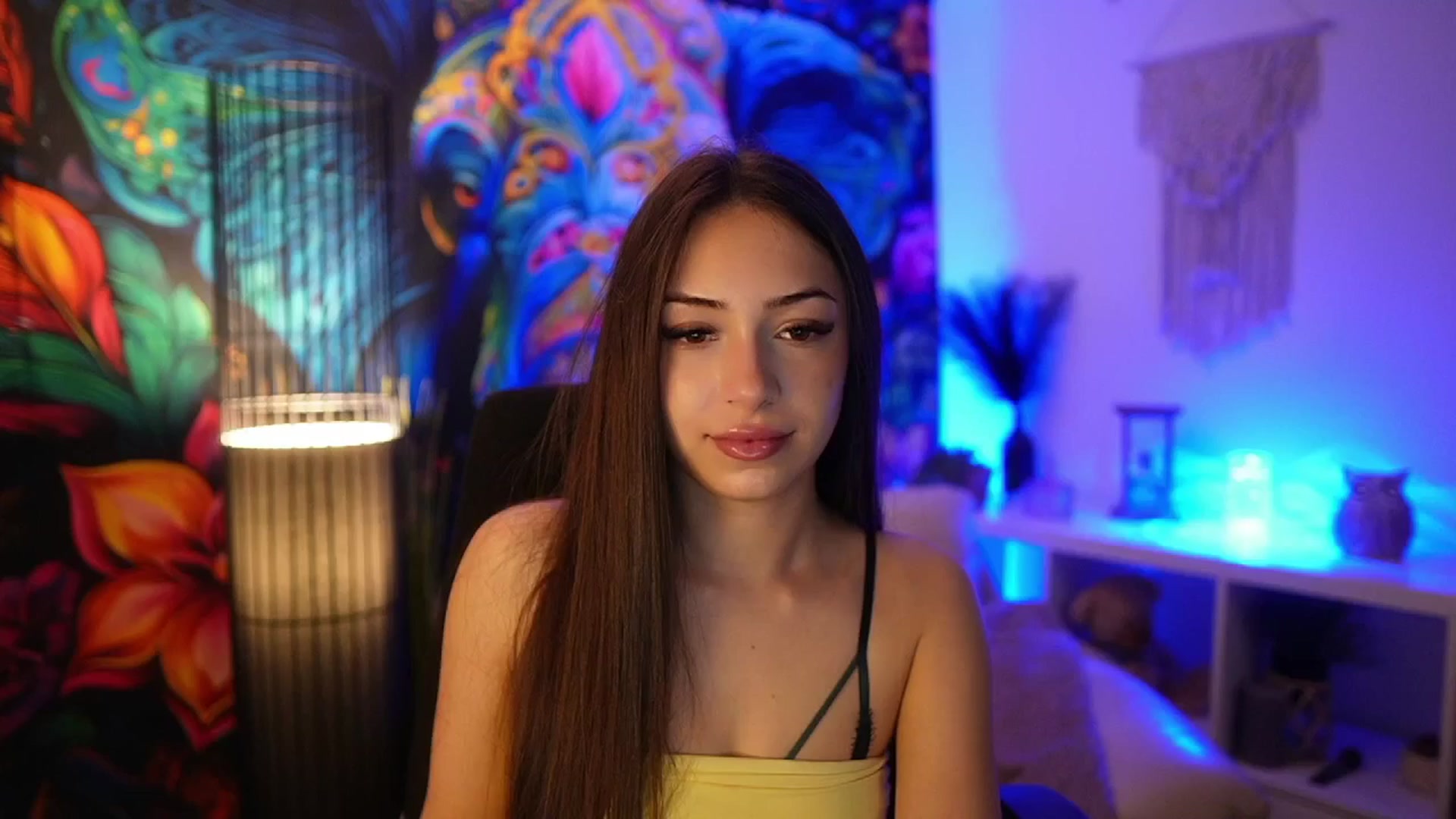 Gallery image thumbnail from Briar__Rose's myfreecams stream on, 03/20/2025, 17:09 image 12 of 20