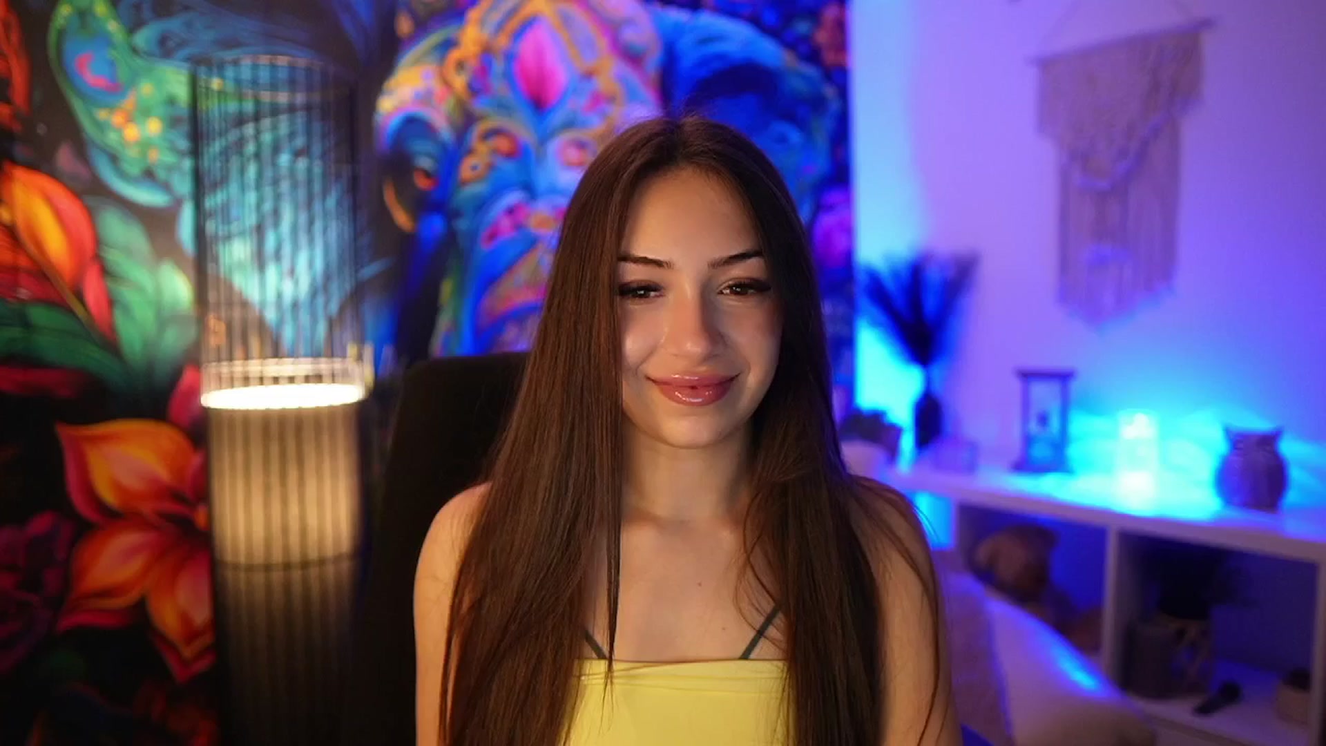 Gallery image thumbnail from Briar__Rose's myfreecams stream on, 03/20/2025, 17:09 image 13 of 20