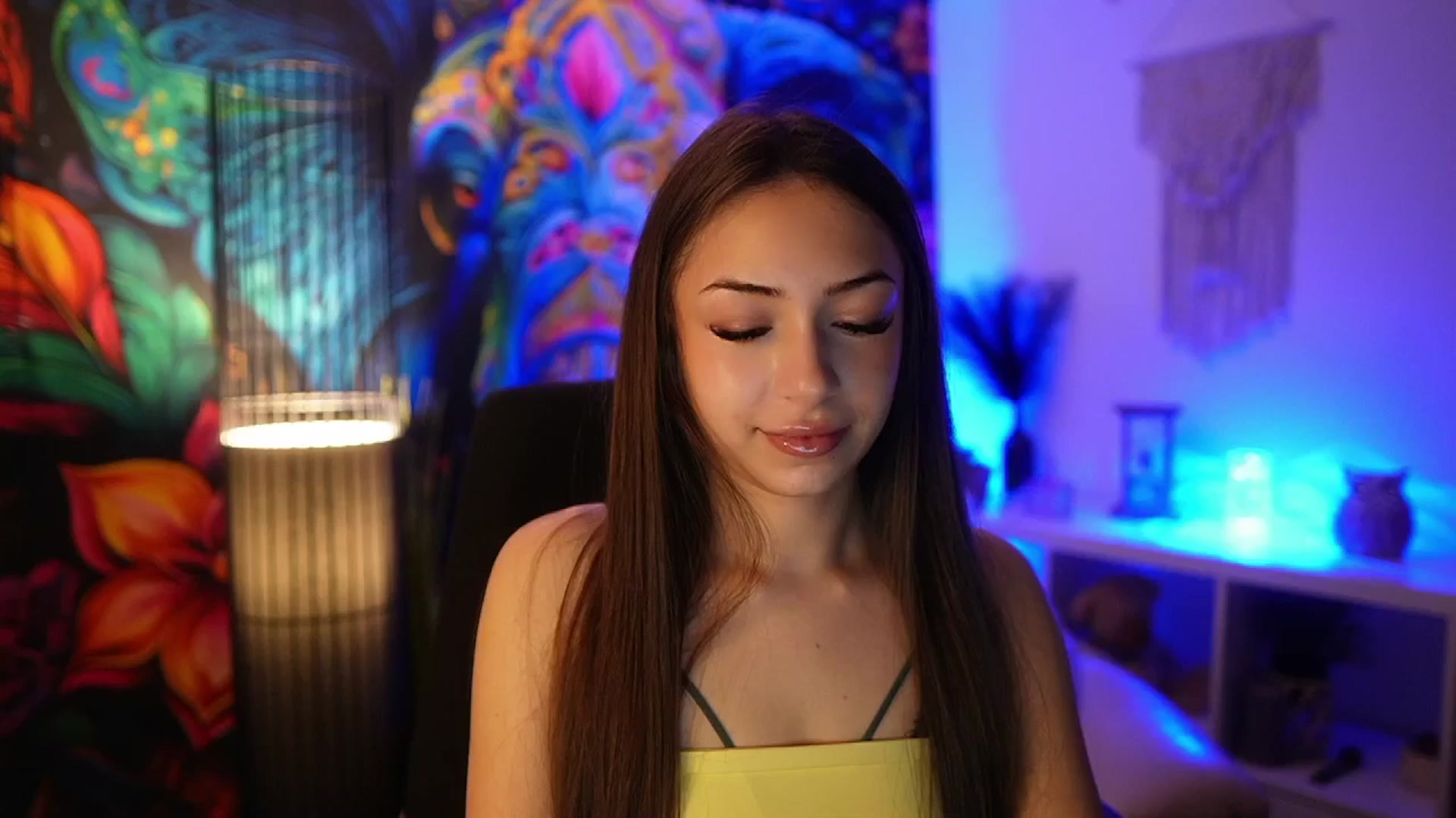 Gallery image thumbnail from Briar__Rose's myfreecams stream on, 03/20/2025, 19:00 image 10 of 20