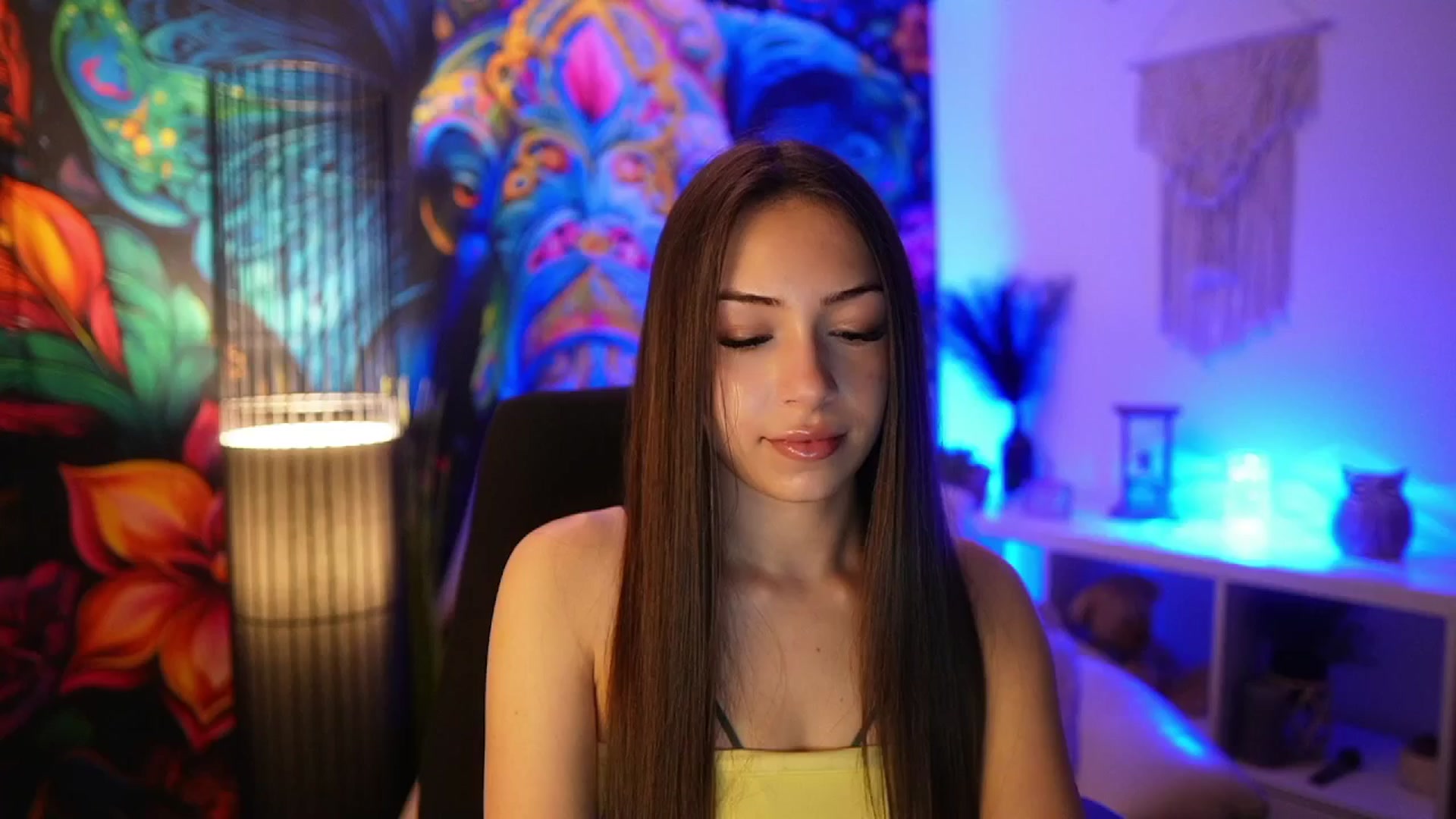 Gallery image thumbnail from Briar__Rose's myfreecams stream on, 03/20/2025, 19:00 image 4 of 20