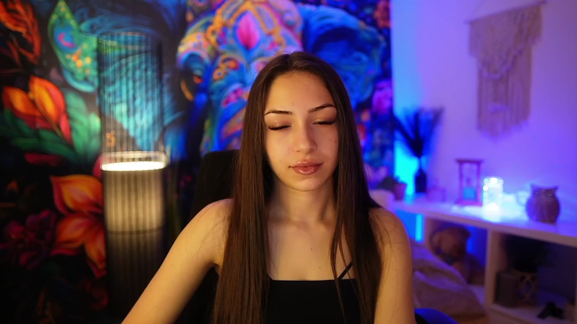 Gallery image thumbnail from Briar__Rose's myfreecams stream on, 03/22/2025, 15:14 image 20 of 20