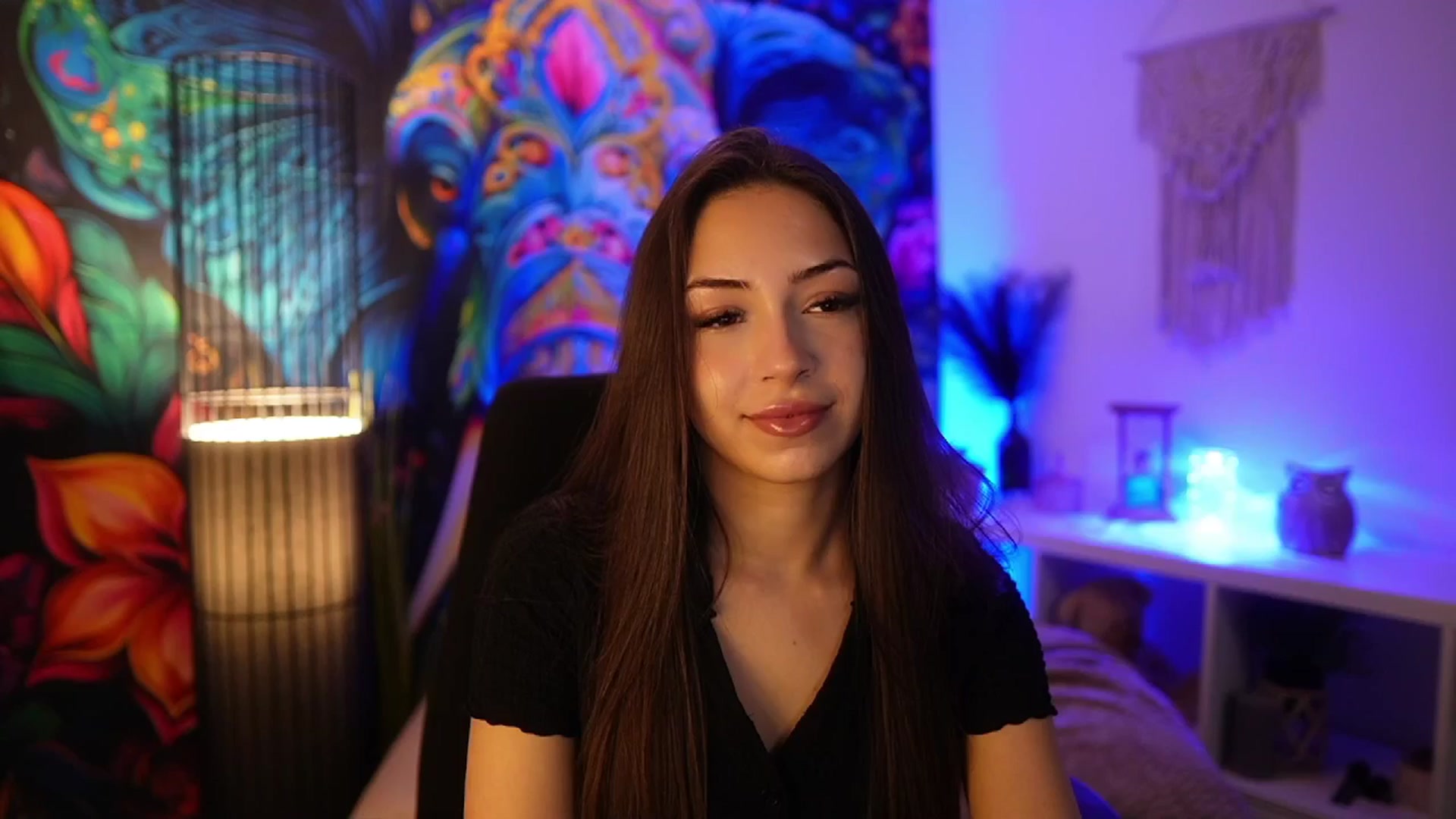 Gallery image thumbnail from Briar__Rose's myfreecams stream on, 03/23/2025, 17:17 image 5 of 20