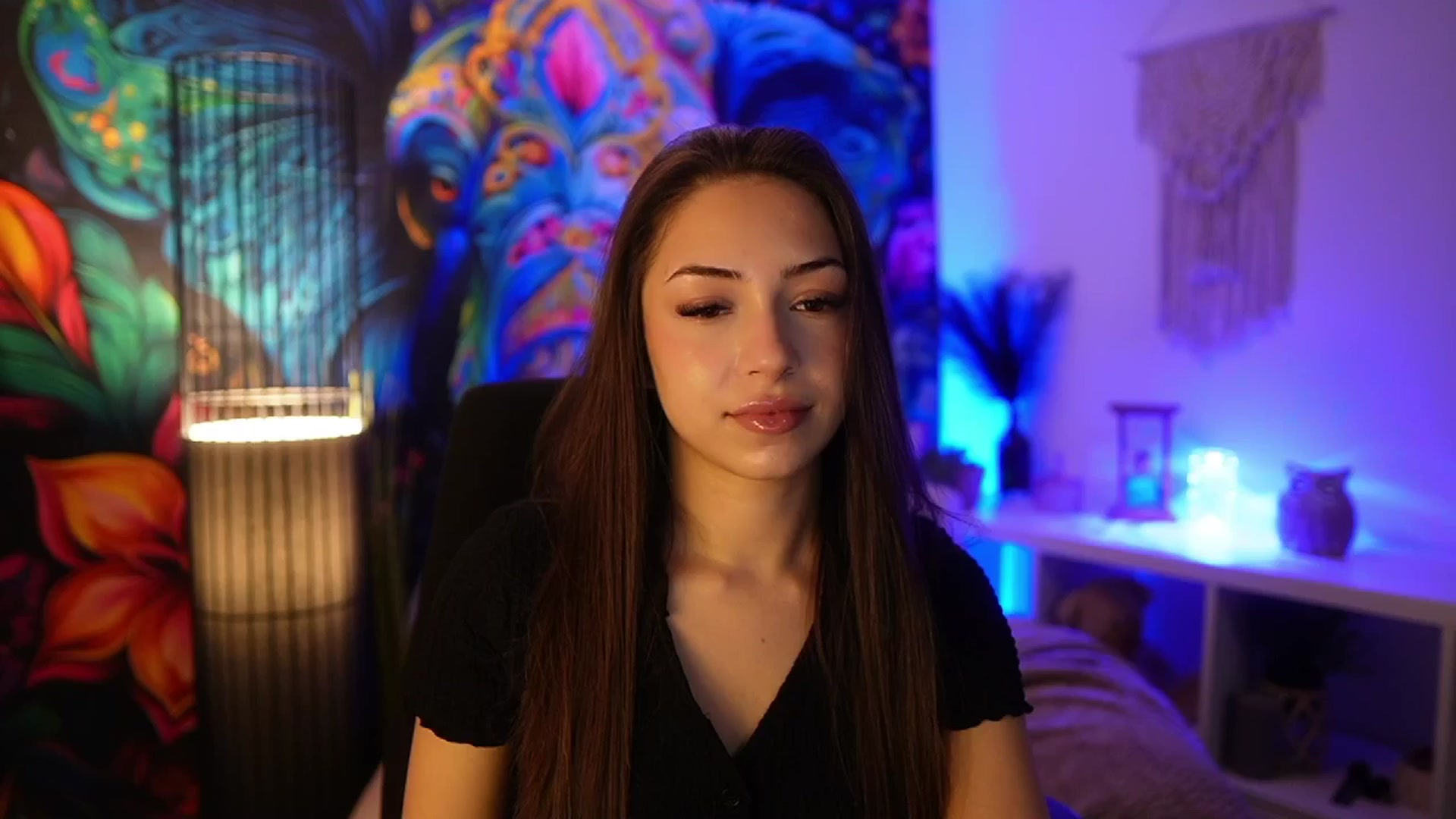 Gallery image thumbnail from Briar__Rose's myfreecams stream on, 03/23/2025, 17:17 image 8 of 20