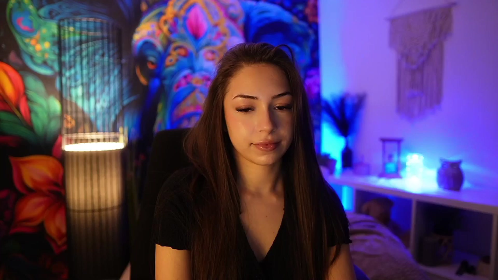 Gallery image thumbnail from Briar__Rose's myfreecams stream on, 03/23/2025, 17:17 image 14 of 20