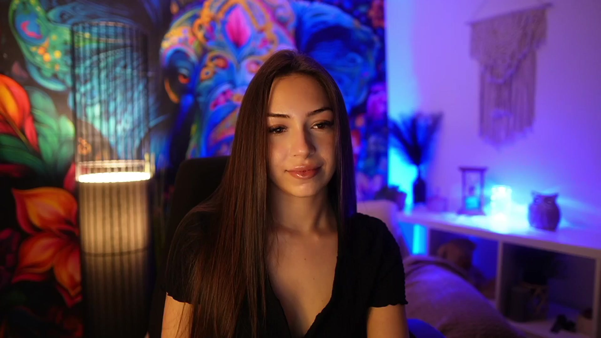 Gallery image thumbnail from Briar__Rose's myfreecams stream on, 03/23/2025, 17:17 image 19 of 20
