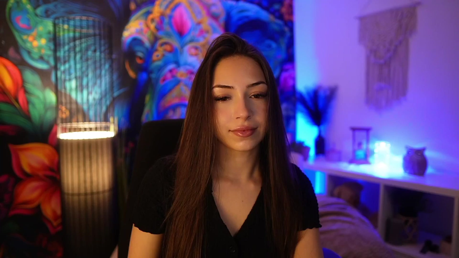 Gallery image thumbnail from Briar__Rose's myfreecams stream on, 03/23/2025, 17:17 image 7 of 20