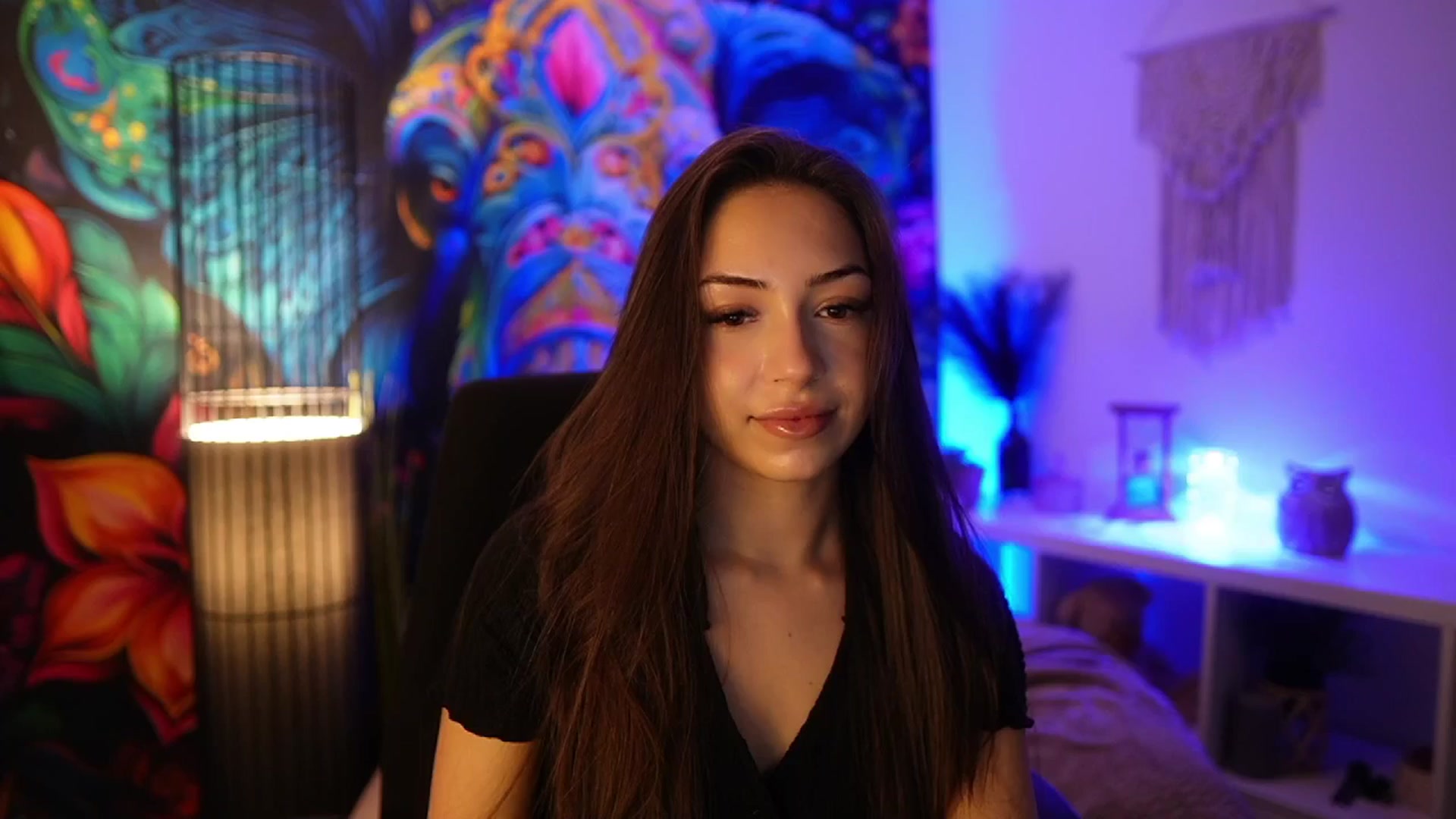 Gallery image thumbnail from Briar__Rose's myfreecams stream on, 03/23/2025, 17:17 image 12 of 20