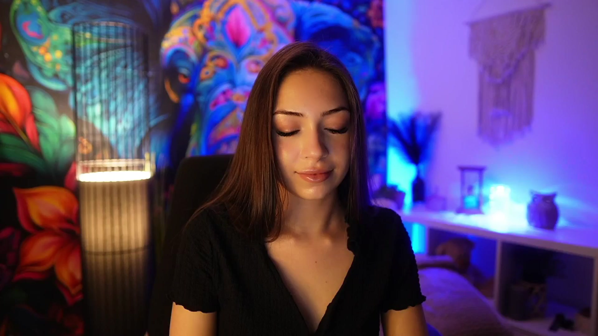 Gallery image thumbnail from Briar__Rose's myfreecams stream on, 03/23/2025, 18:56 image 8 of 20