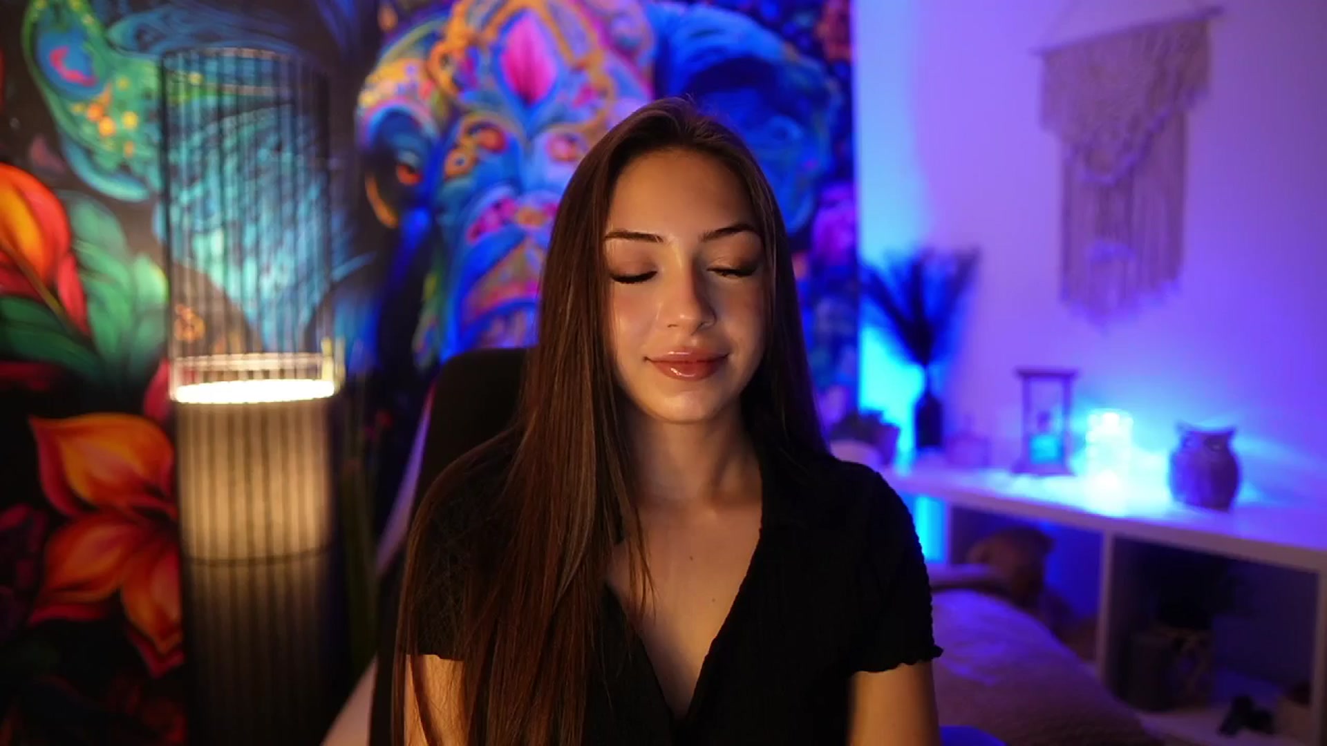 Gallery image thumbnail from Briar__Rose's myfreecams stream on, 03/23/2025, 18:56 image 4 of 20