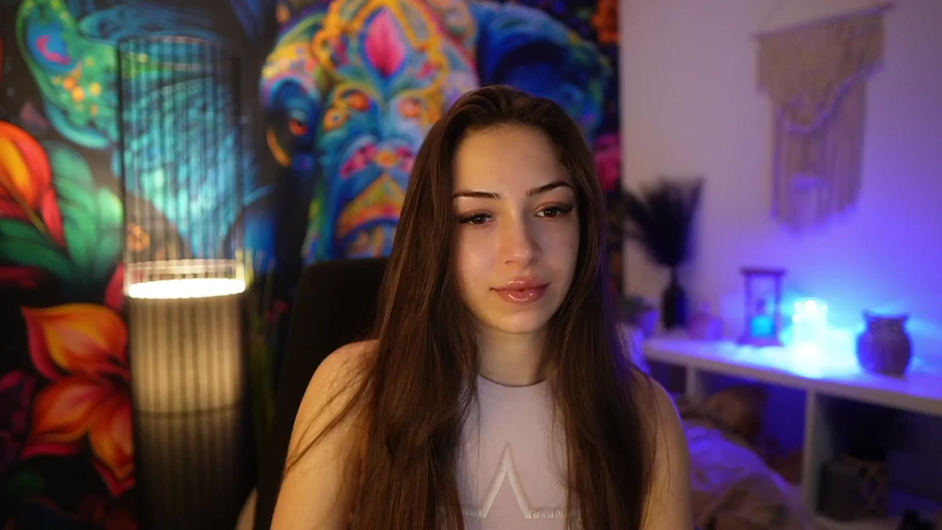 Gallery image thumbnail from Briar__Rose's myfreecams stream on, 03/24/2025, 17:22 image 3 of 20