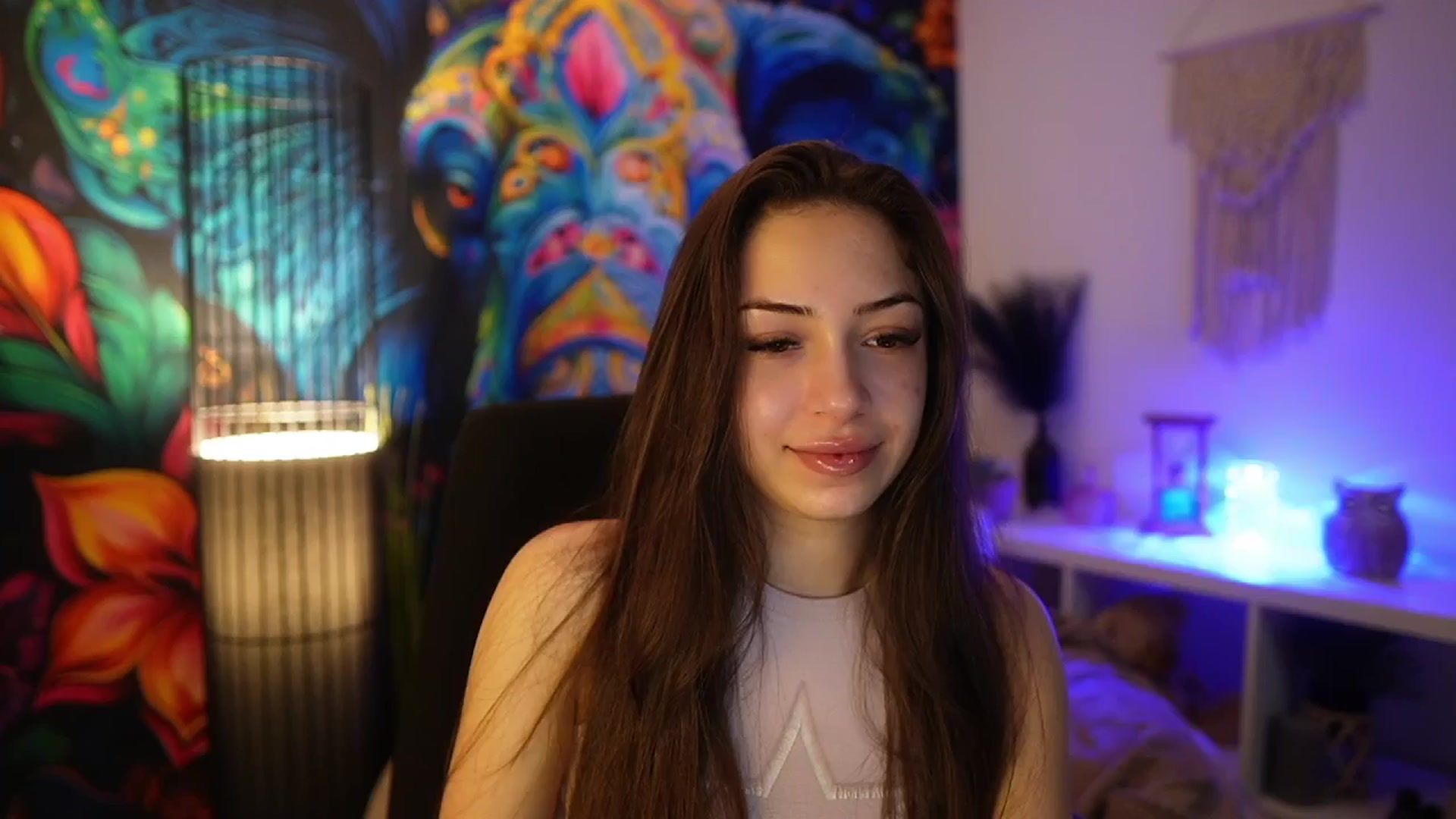 Gallery image thumbnail from Briar__Rose's myfreecams stream on, 03/24/2025, 17:22 image 4 of 20